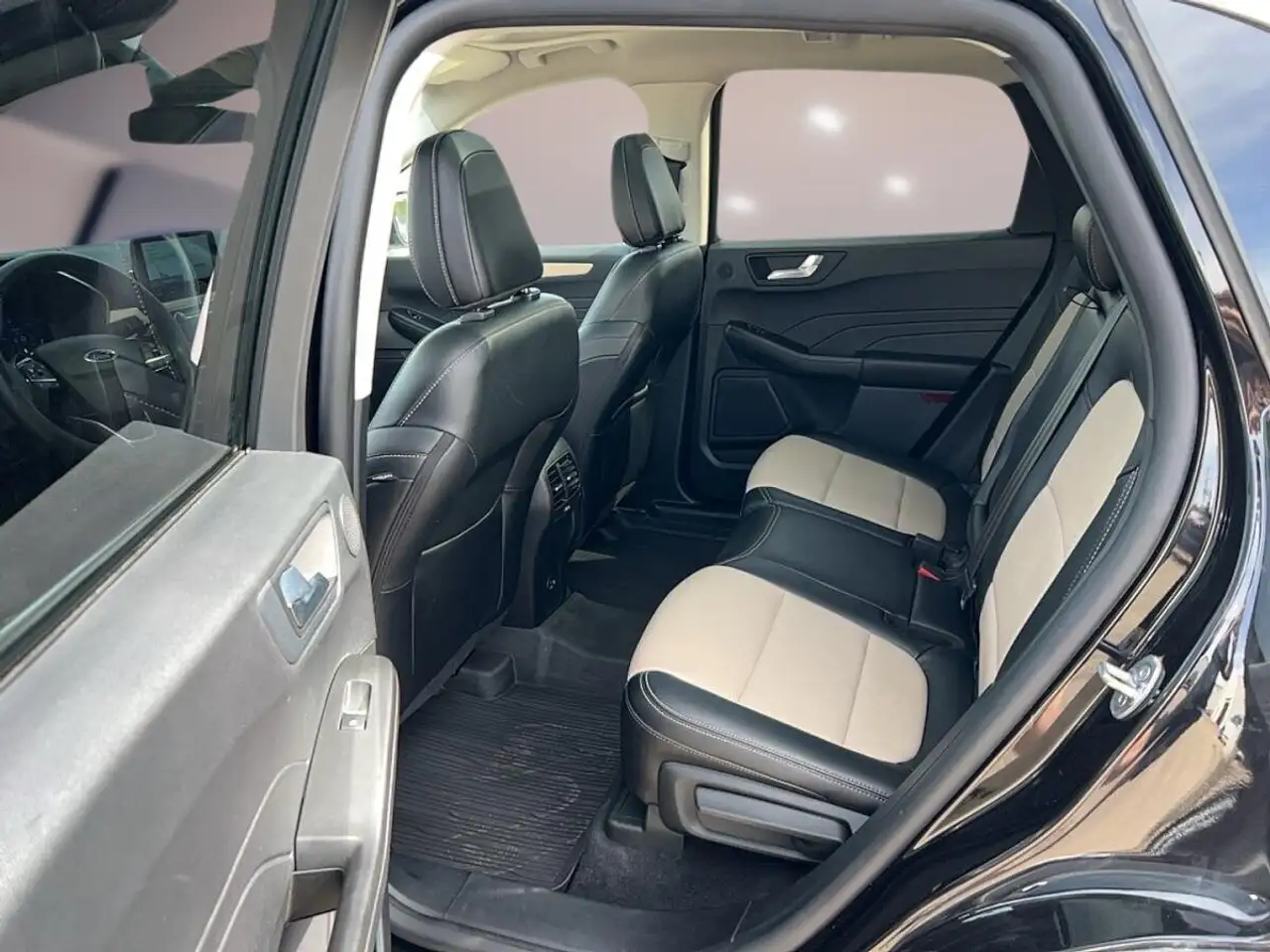 Ford Escape снимка Ford Escape