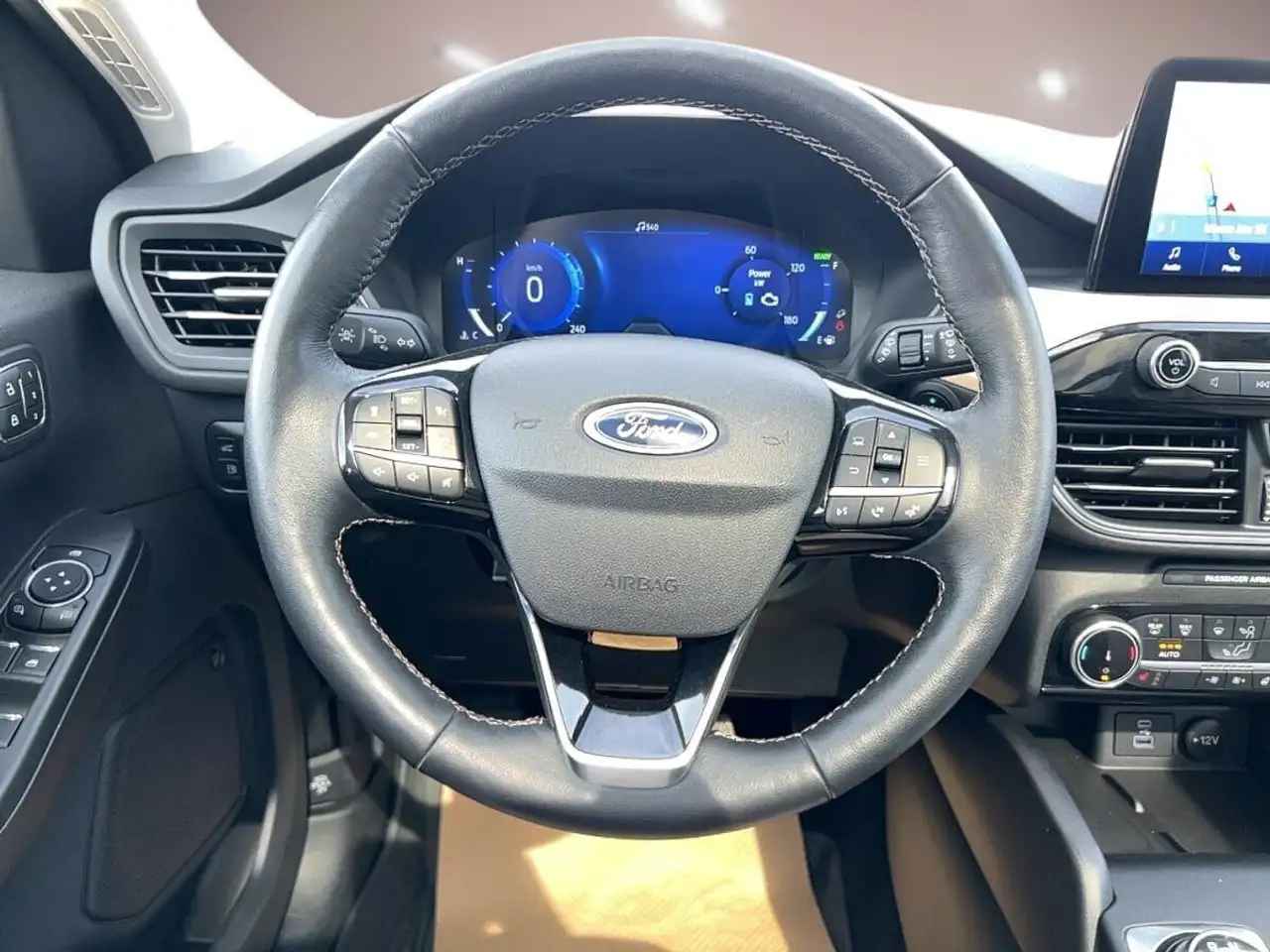 Ford Escape снимка Ford Escape