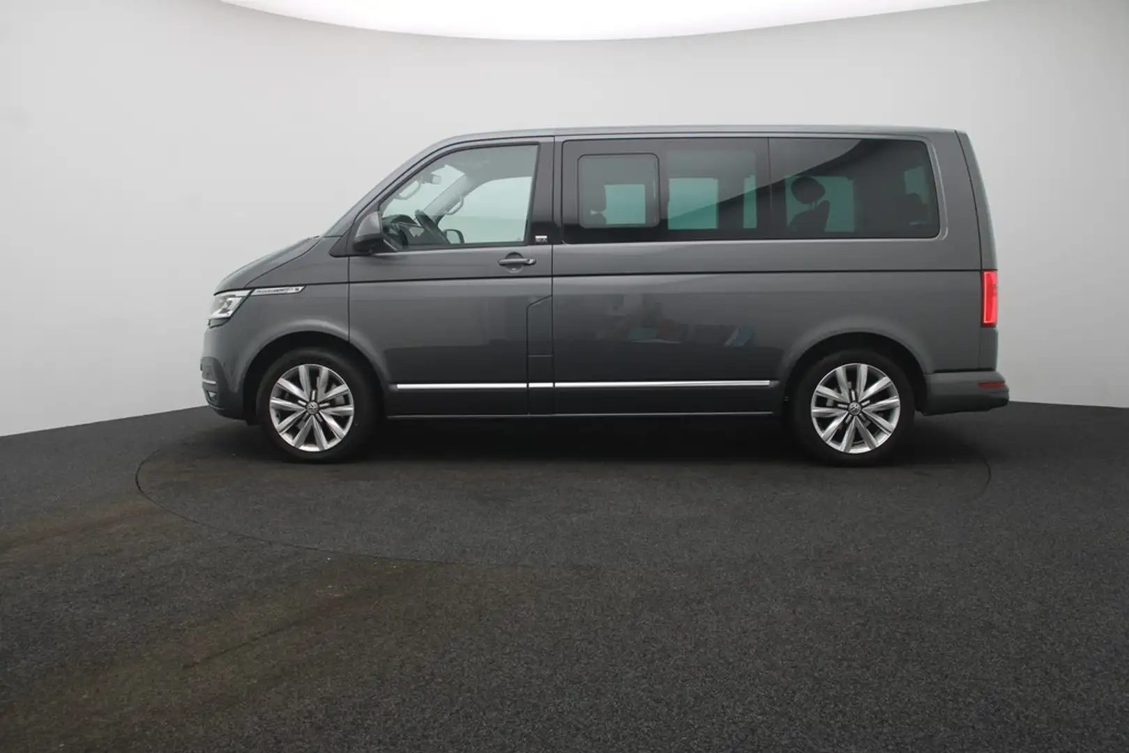 Volkswagen T6 Multivan 6.1 2.0 TDI DSG Gen.Six LED Navi ACC Grau - 2