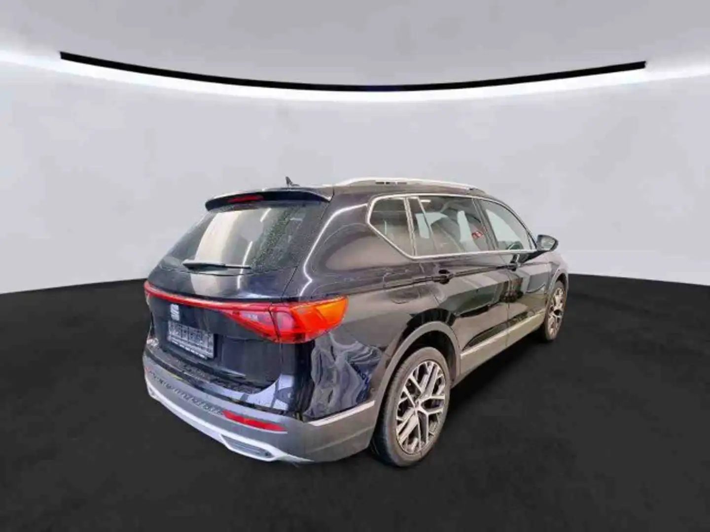 SEAT Tarraco Xperience 1.4 TSI e-Hybrid DSG PANO AHK Schwarz - 2
