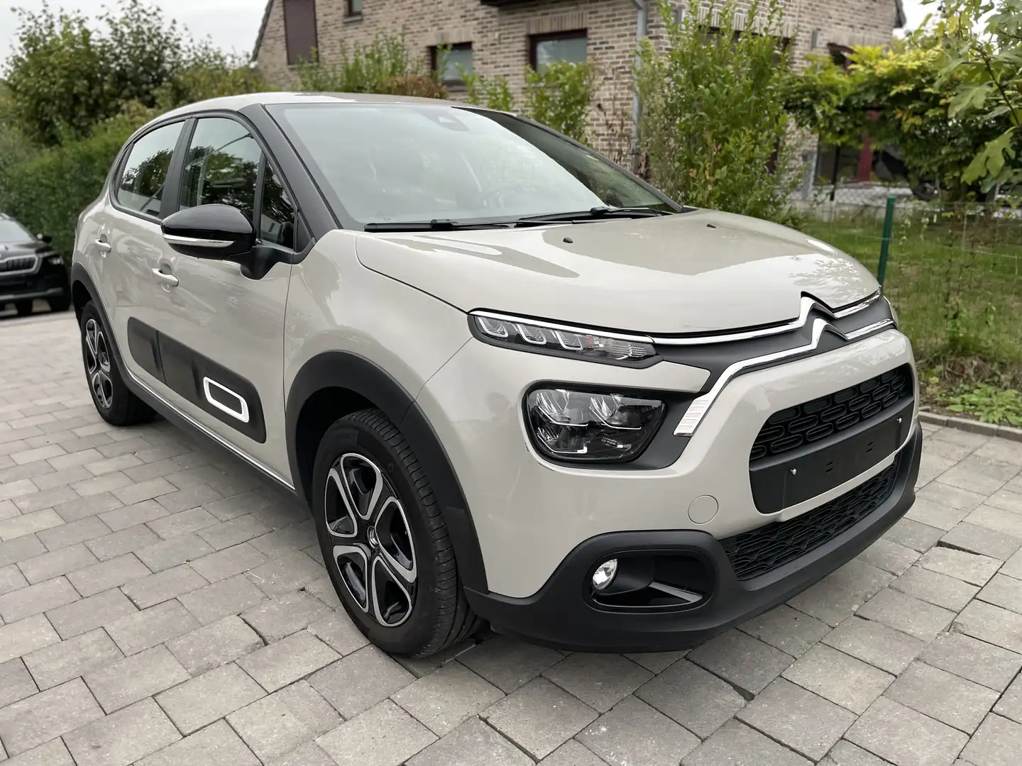 Citroen C3 C3 Pure Tech 83 AIRCO/GPS/CARPLAY/EURO 6d/18306KM Beige - 1