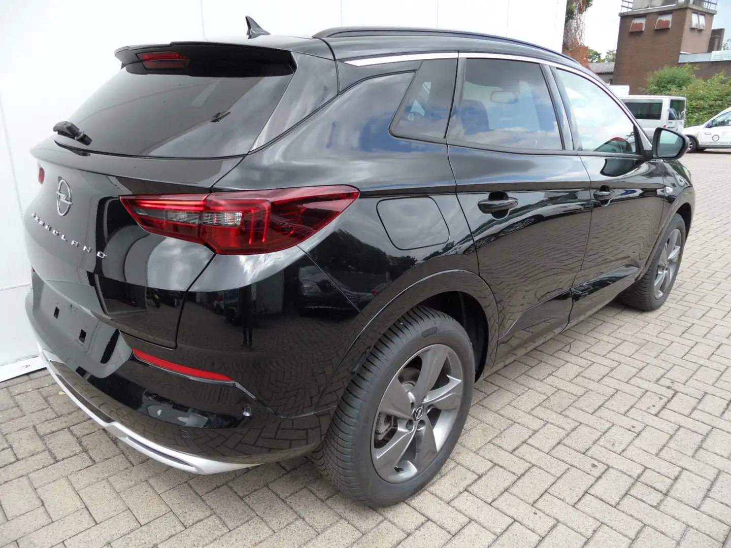Opel Grandland X Grandland 1,2 Elegance+Navi+360°Cam+Alcantara+AT Zwart - 2