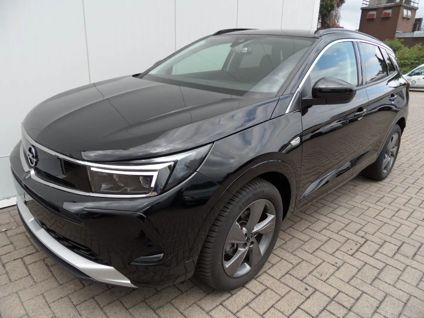 Opel Grandland X Grandland 1,2 Elegance+Navi+360°Cam+Alcantara+AT Zwart - 1
