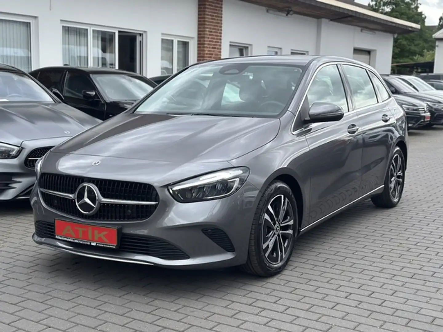 Mercedes-Benz B 200 d | DCT | LED | SHZ | Kamera | PDC Keyless WinterP Gris - 1