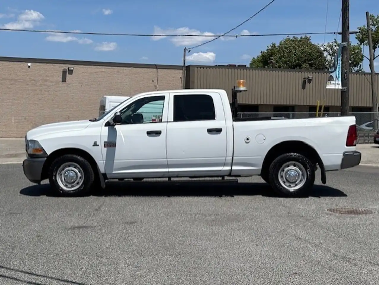 RAM 2500 снимка RAM 2500