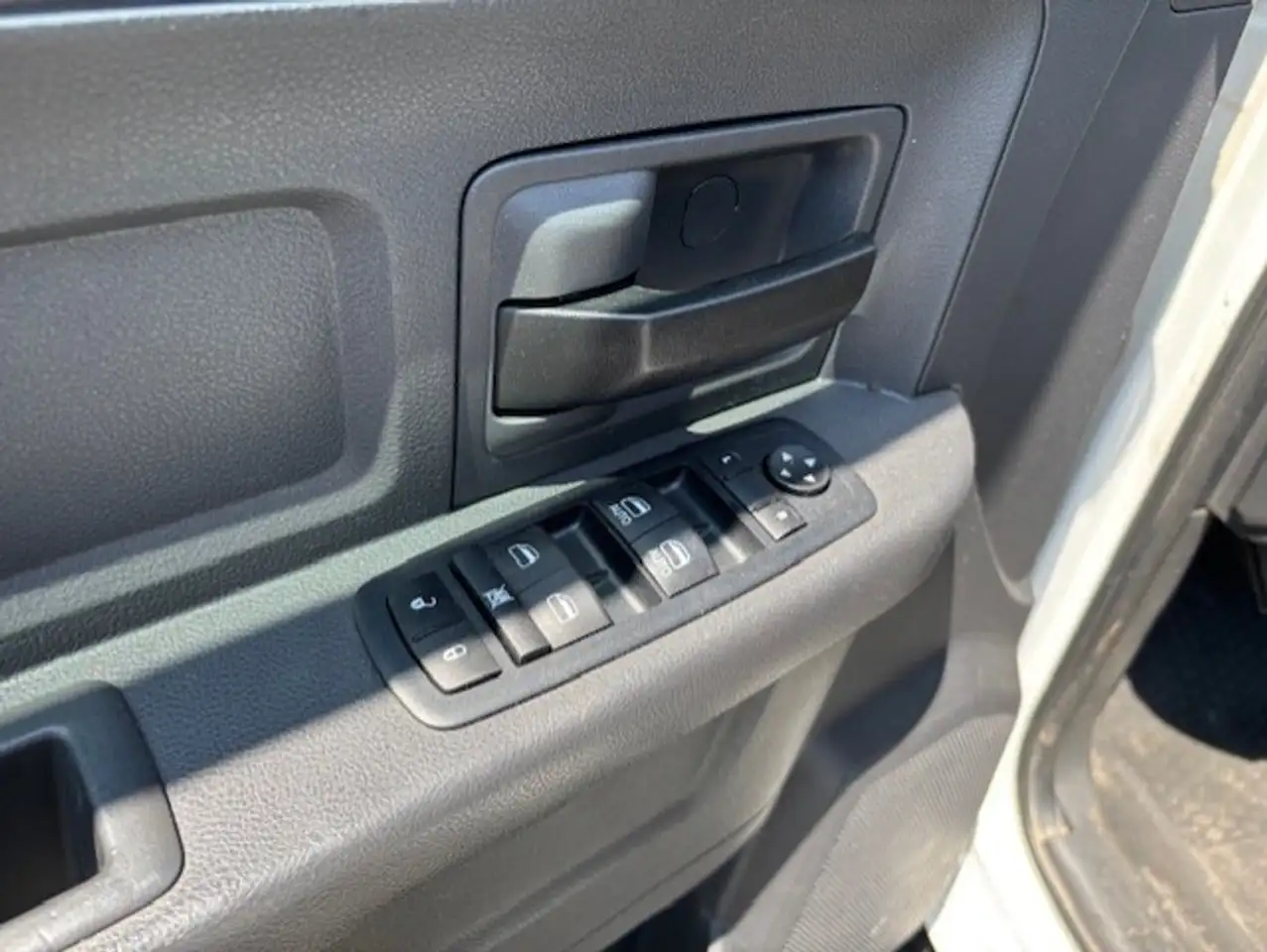 RAM 2500 снимка RAM 2500