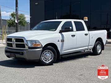 6.7L CUMMINS DIESEL-CREW CAB-SHORT BOX-ONLY 87KM!