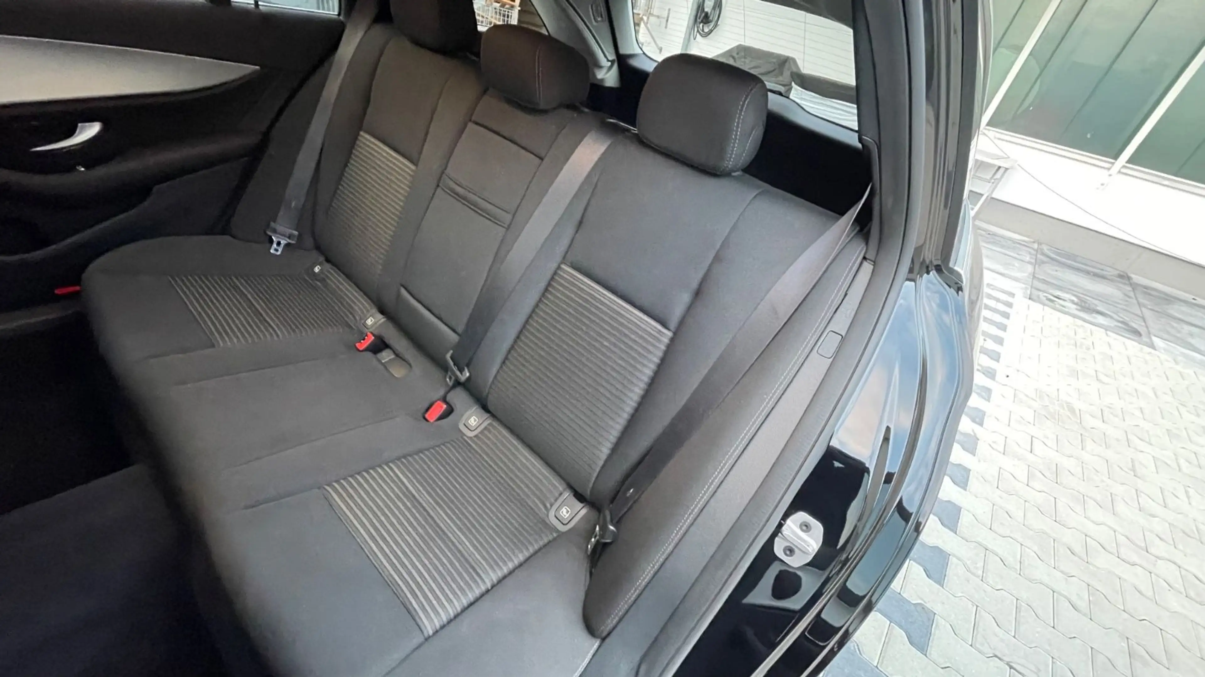 Mercedes-Benz E 300 E300*de*T*Plug-in-Hybrid*FULL*Distronic+*Spur-A* — photo 14