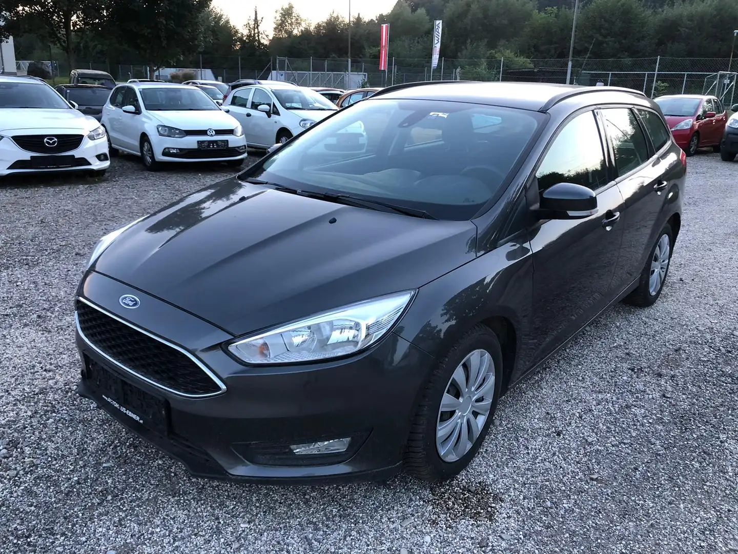 Ford Focus Turnier 1.0 EcoBoost Start-Stopp-System Titanium Silber - 2