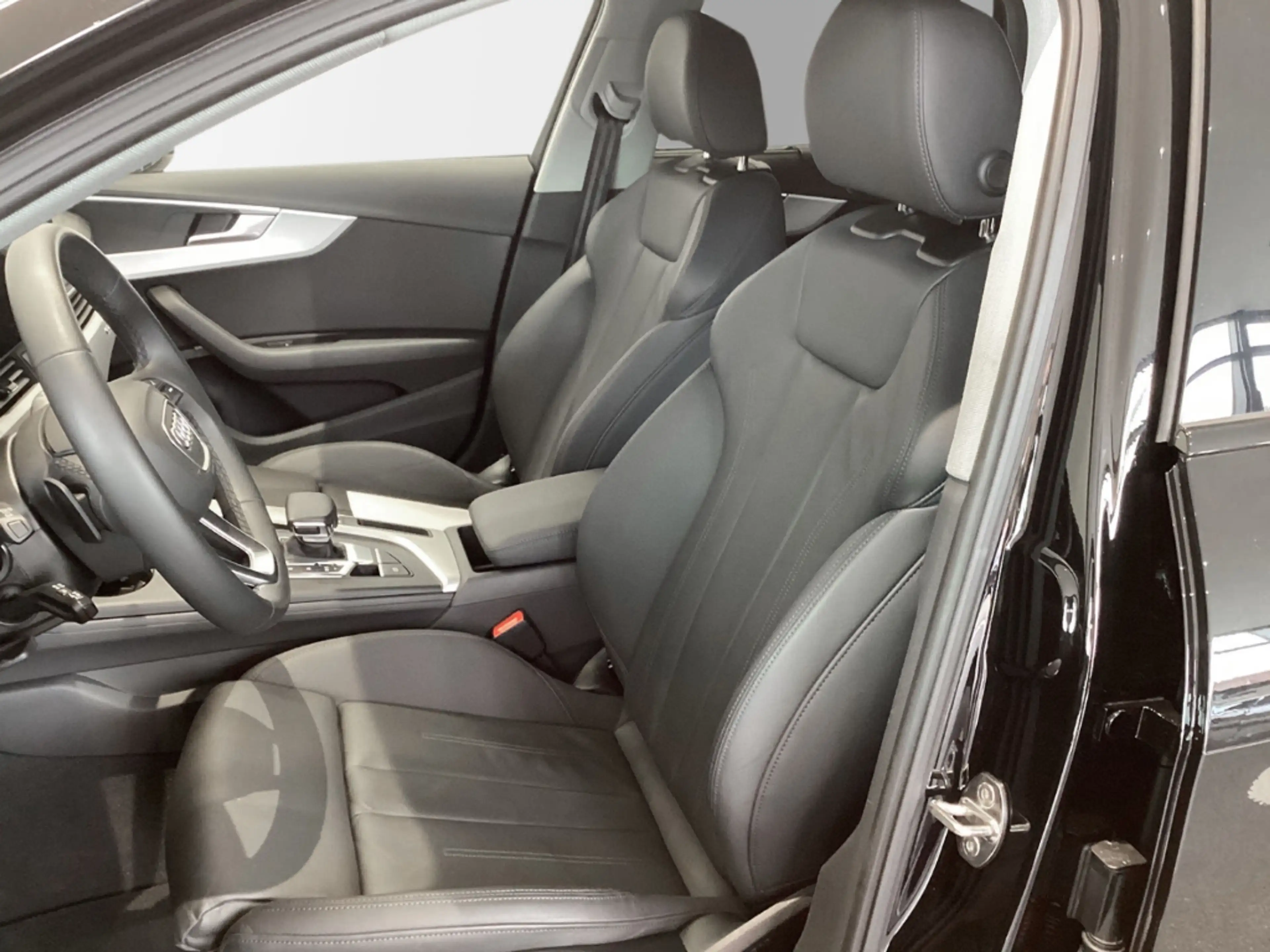 Audi A4 Avant S line 40TDI quattro S tronic ACC Rückfahrka — photo 3