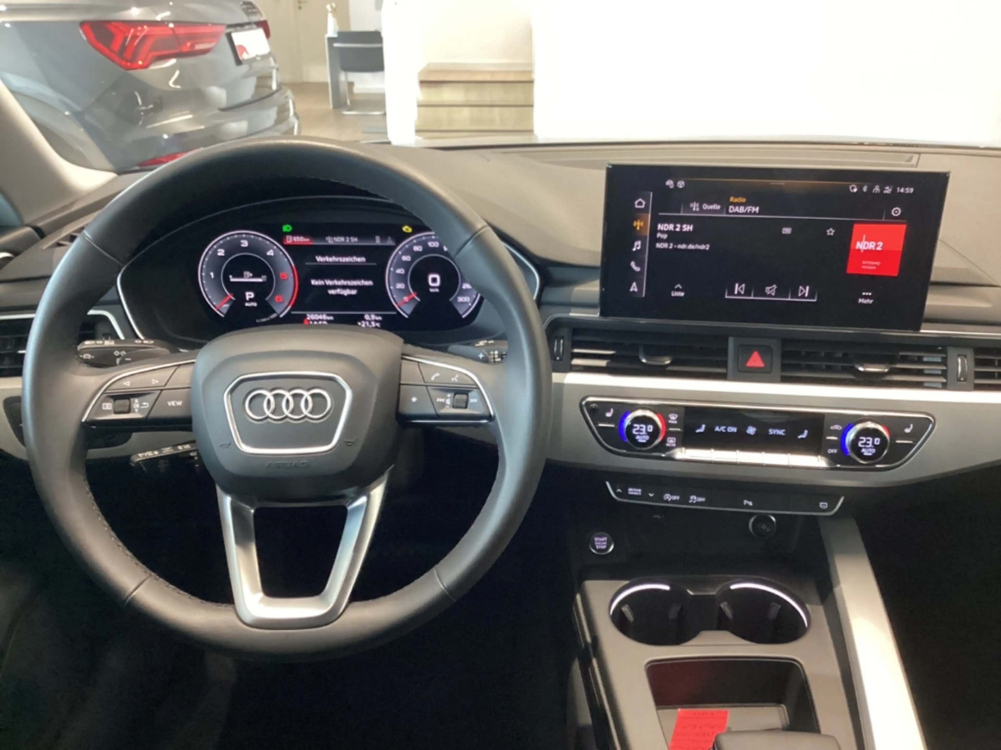 Audi A4 Avant S line 40TDI quattro S tronic ACC Rückfahrka — photo 11