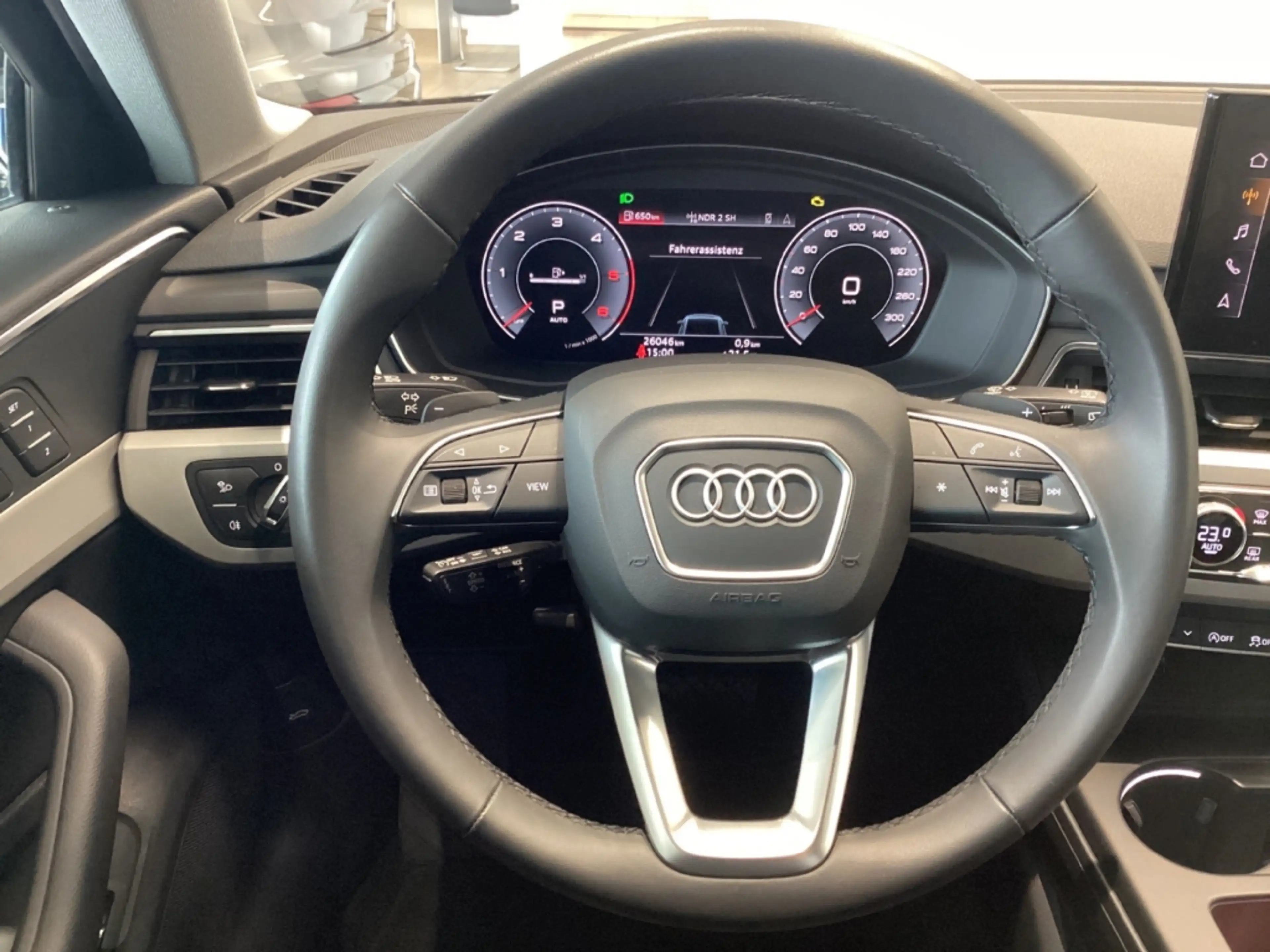 Audi A4 Avant S line 40TDI quattro S tronic ACC Rückfahrka — photo 12