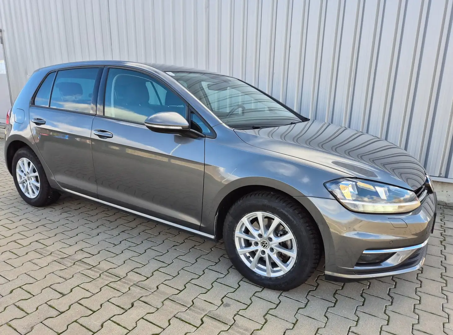Volkswagen Golf 1,6 TDI SCR,Rabbit 40 Grau - 2