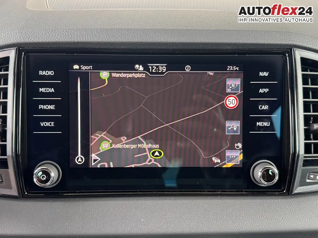 Skoda Karoq Sportline 1,5 TSI DSG 2ZKlimaautomatik Canton A..., миниатюра 23