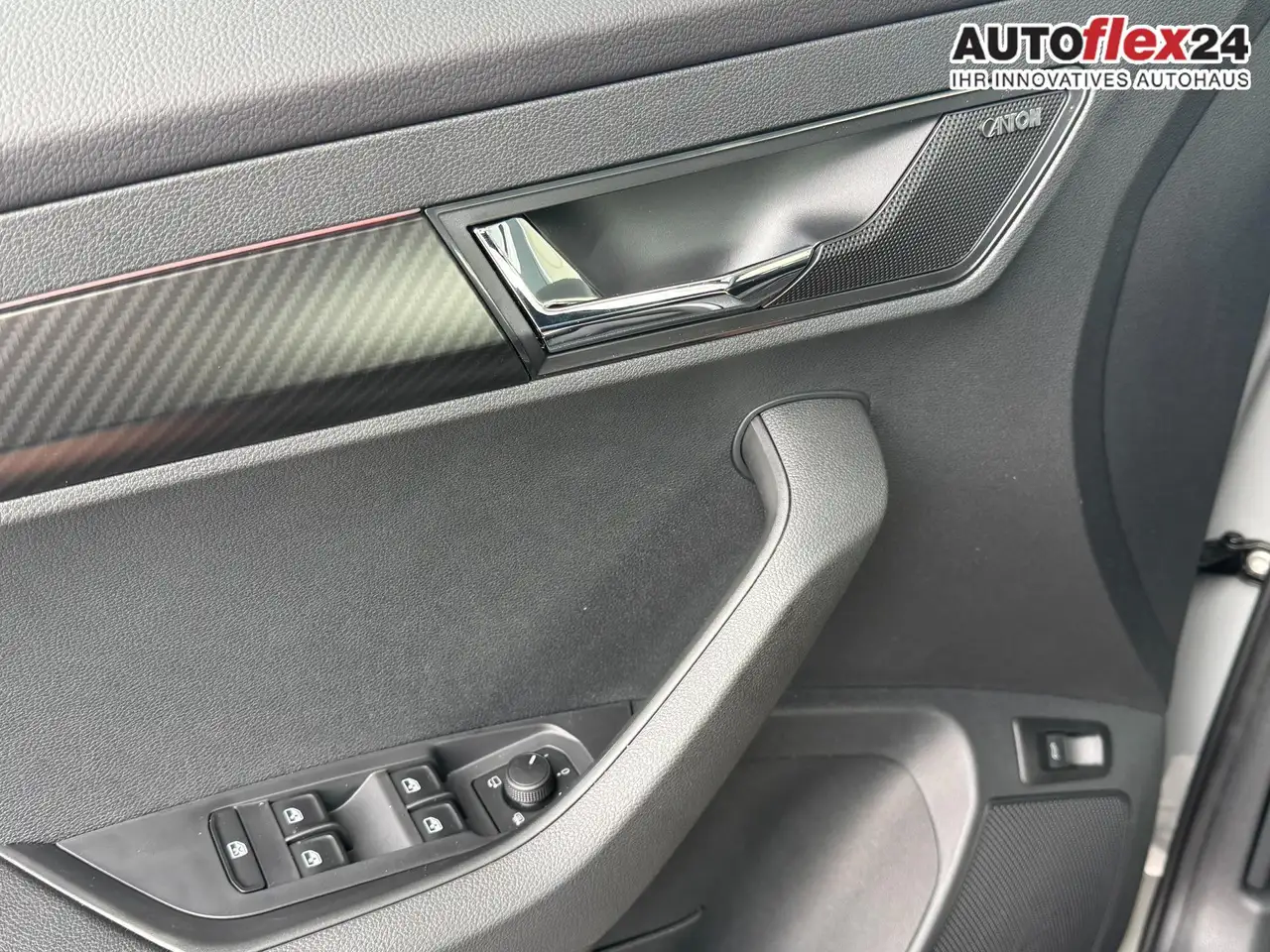 Skoda Karoq Sportline 1,5 TSI DSG 2ZKlimaautomatik Canton A..., миниатюра 28