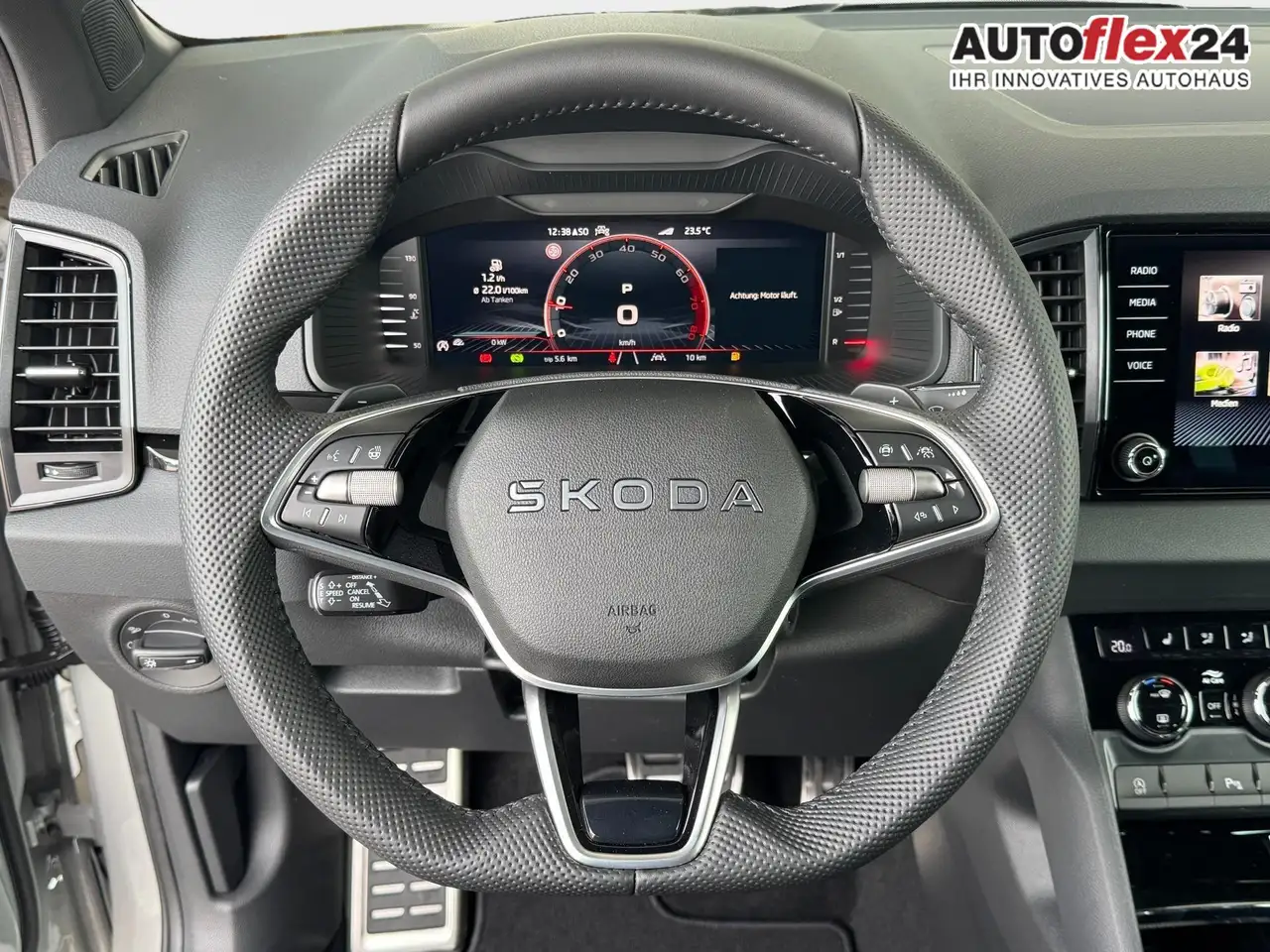 Skoda Karoq Sportline 1,5 TSI DSG 2ZKlimaautomatik Canton A..., миниатюра 13