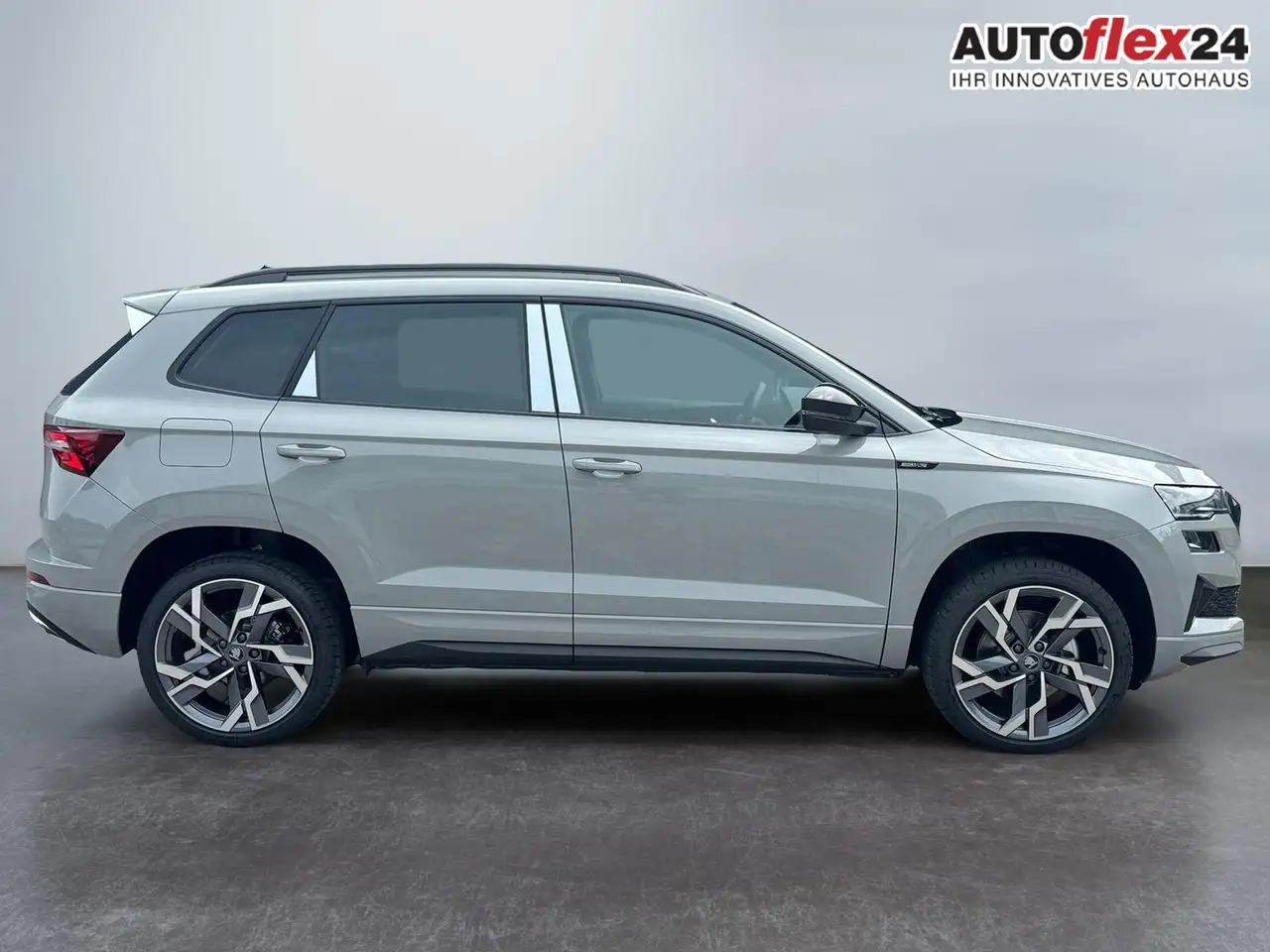 Skoda Karoq Sportline 1,5 TSI DSG 2ZKlimaautomatik Canton A..., миниатюра 8