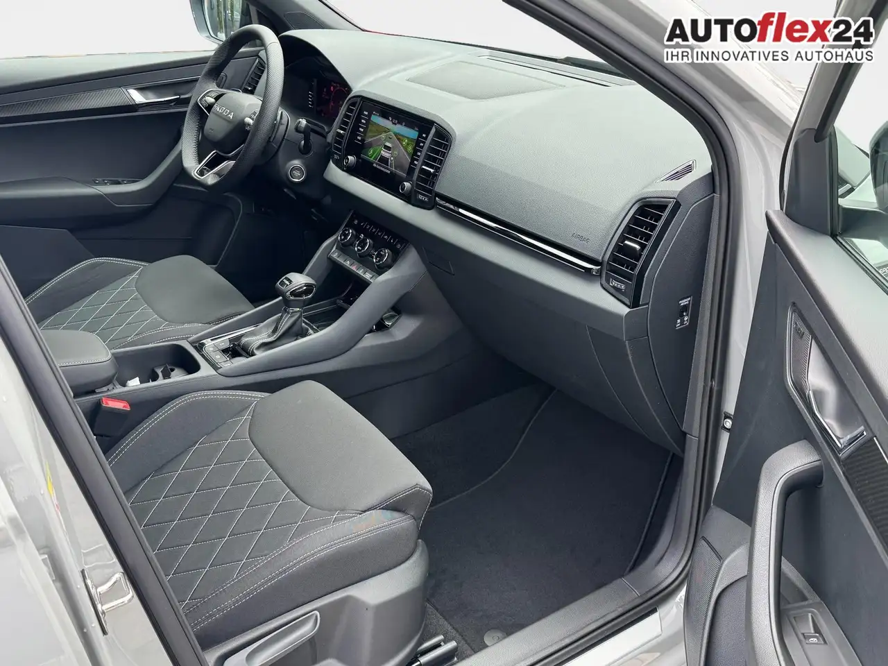 Skoda Karoq Sportline 1,5 TSI DSG 2ZKlimaautomatik Canton A..., миниатюра 10