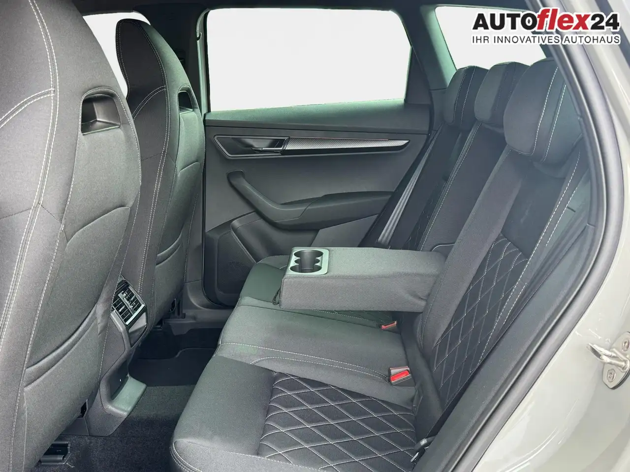Skoda Karoq Sportline 1,5 TSI DSG 2ZKlimaautomatik Canton A..., миниатюра 30