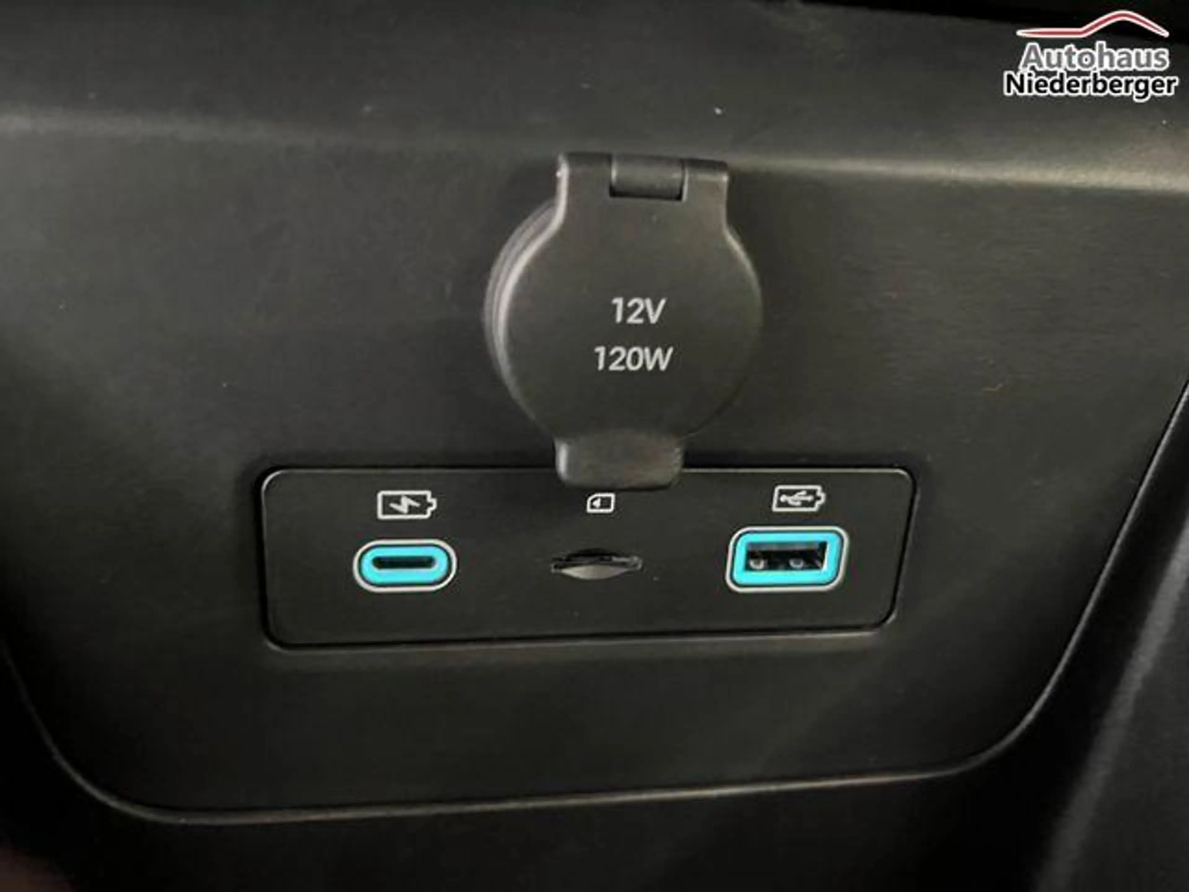 BYD Dolphin Surf Comfort/ACC/LEDER/360°/SHZ/NAV/ 115 kW (156 PS)... — photo 14
