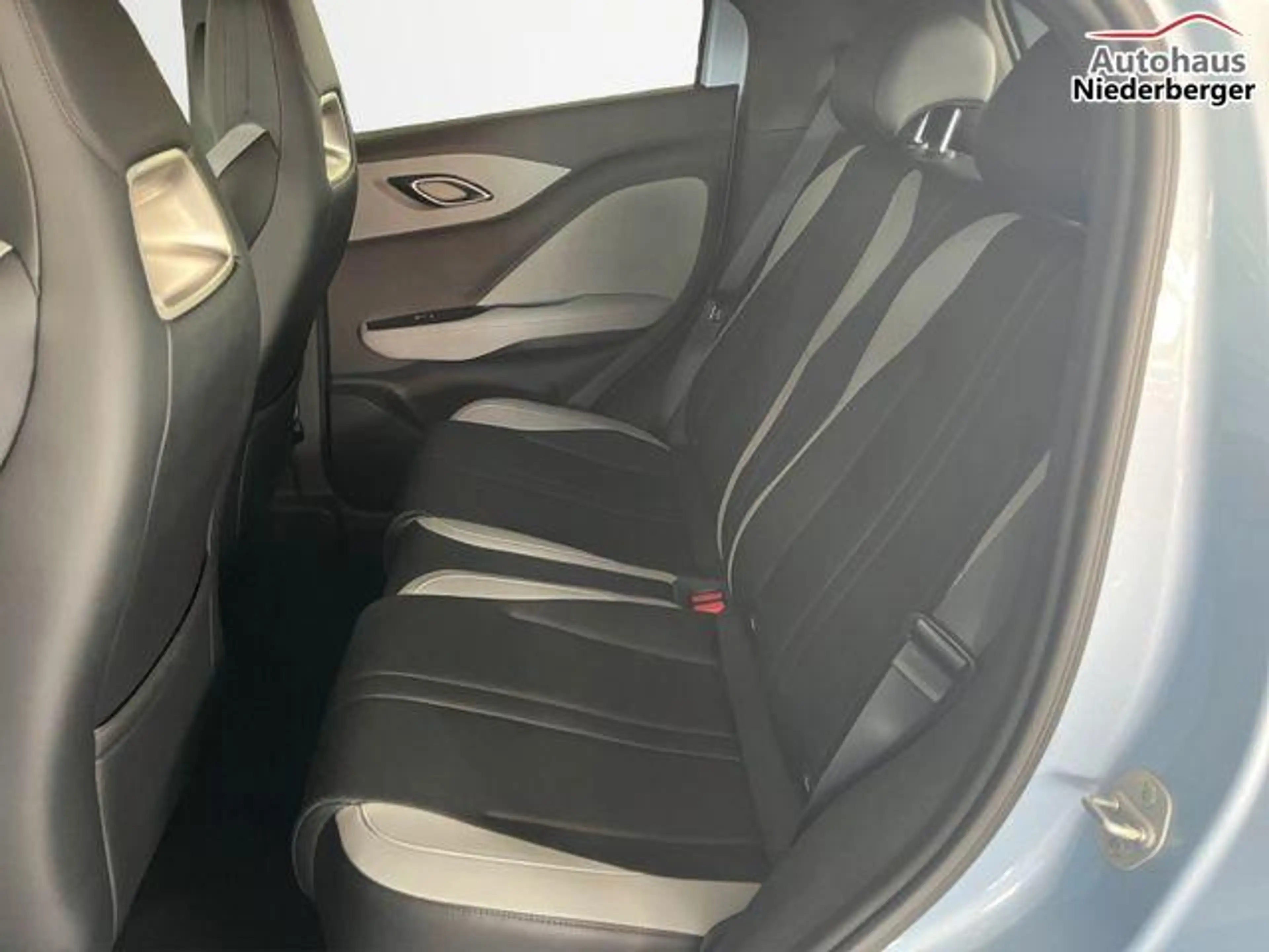 BYD Dolphin Surf Comfort/ACC/LEDER/360°/SHZ/NAV/ 115 kW (156 PS)... — photo 10