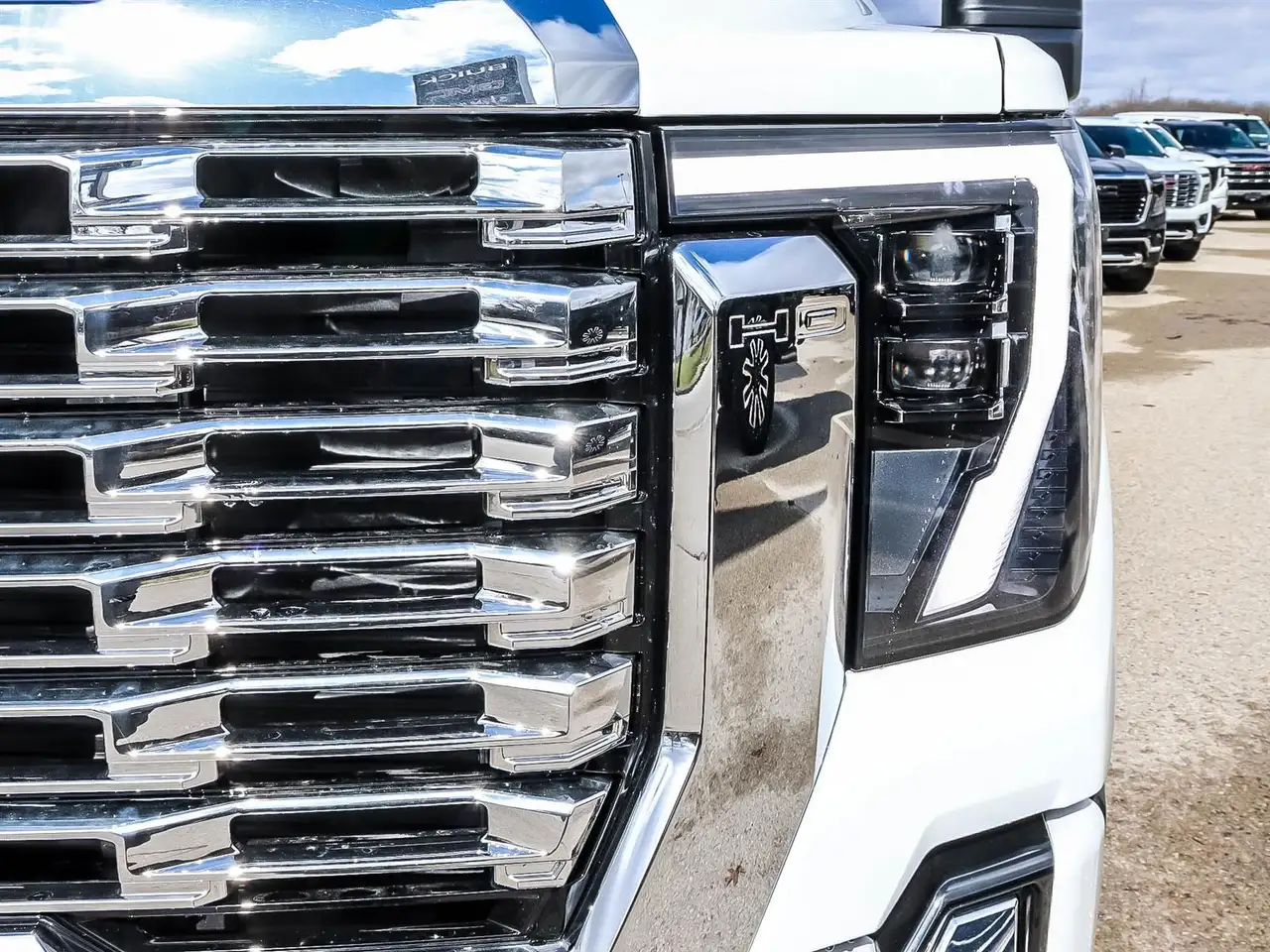 GMC Sierra 1500 снимка GMC Sierra 1500
