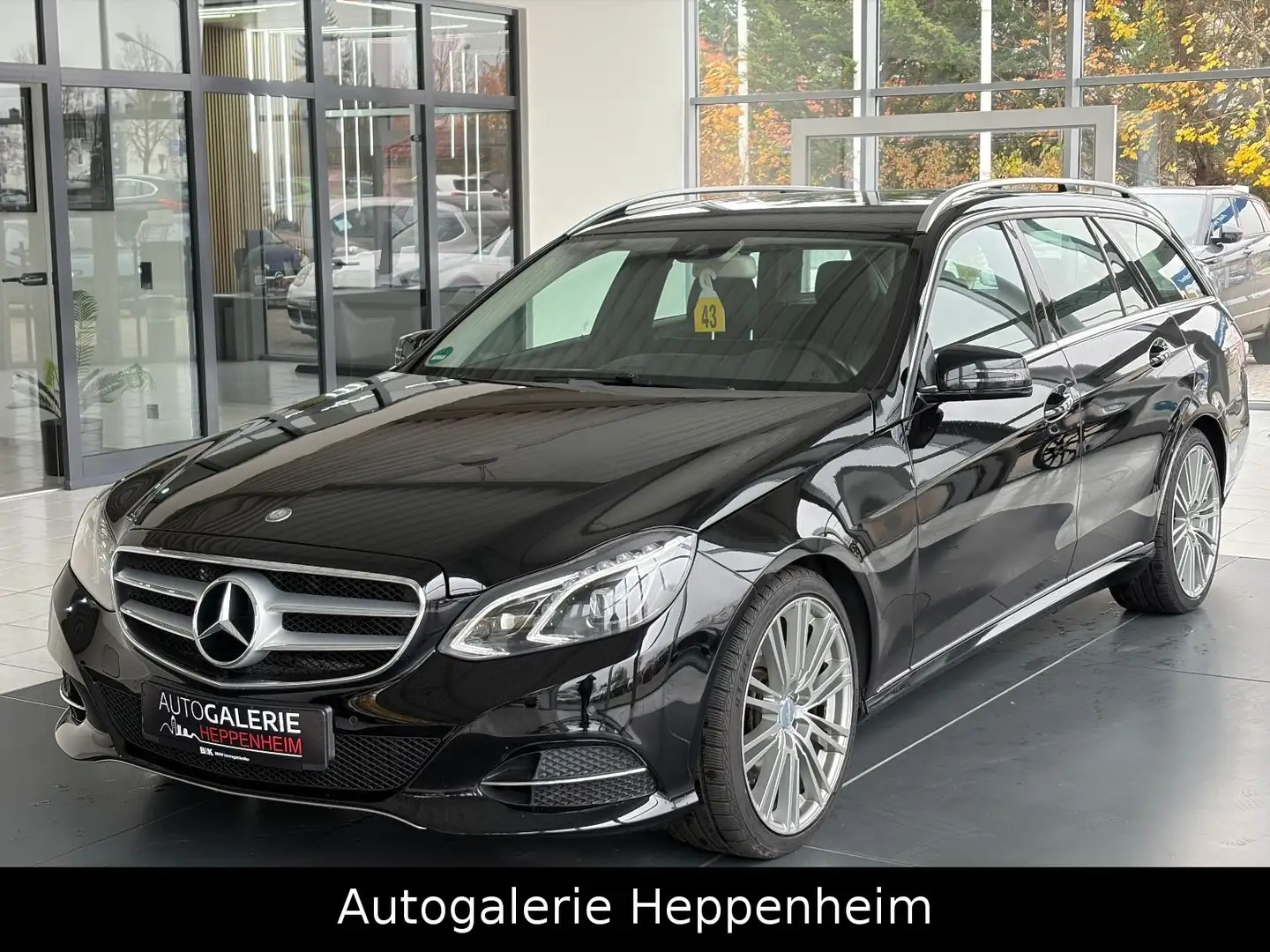 Mercedes-Benz E 250 E250  T-Modell E 250 CDI BlueEfficiency Noir - 1