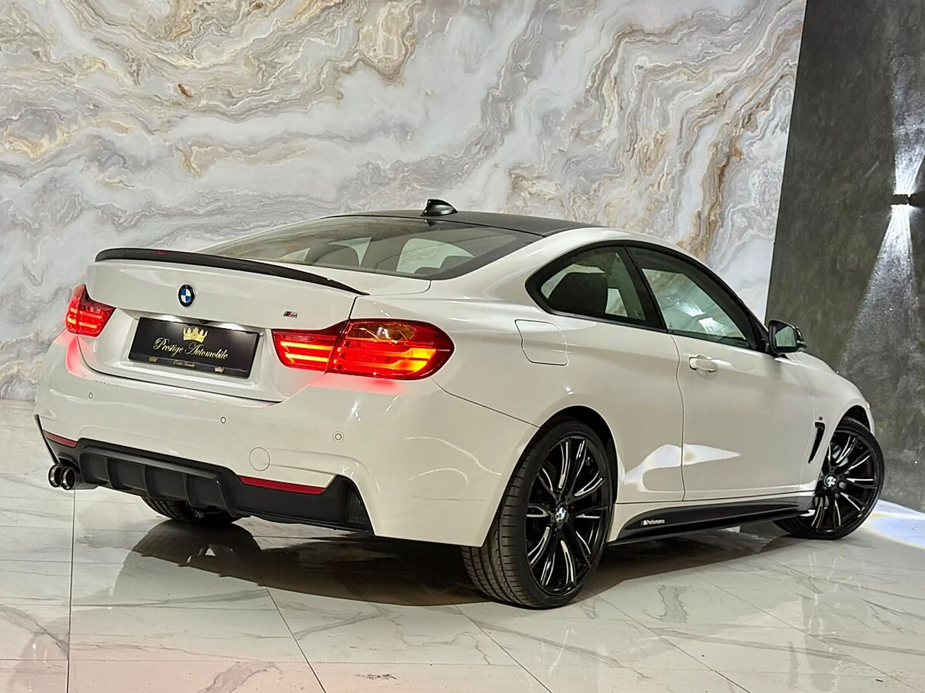 BMW 420 d Coupe * M PAKET * AMBIENTE BELEUCHTUNG * NAVI... — photo 14