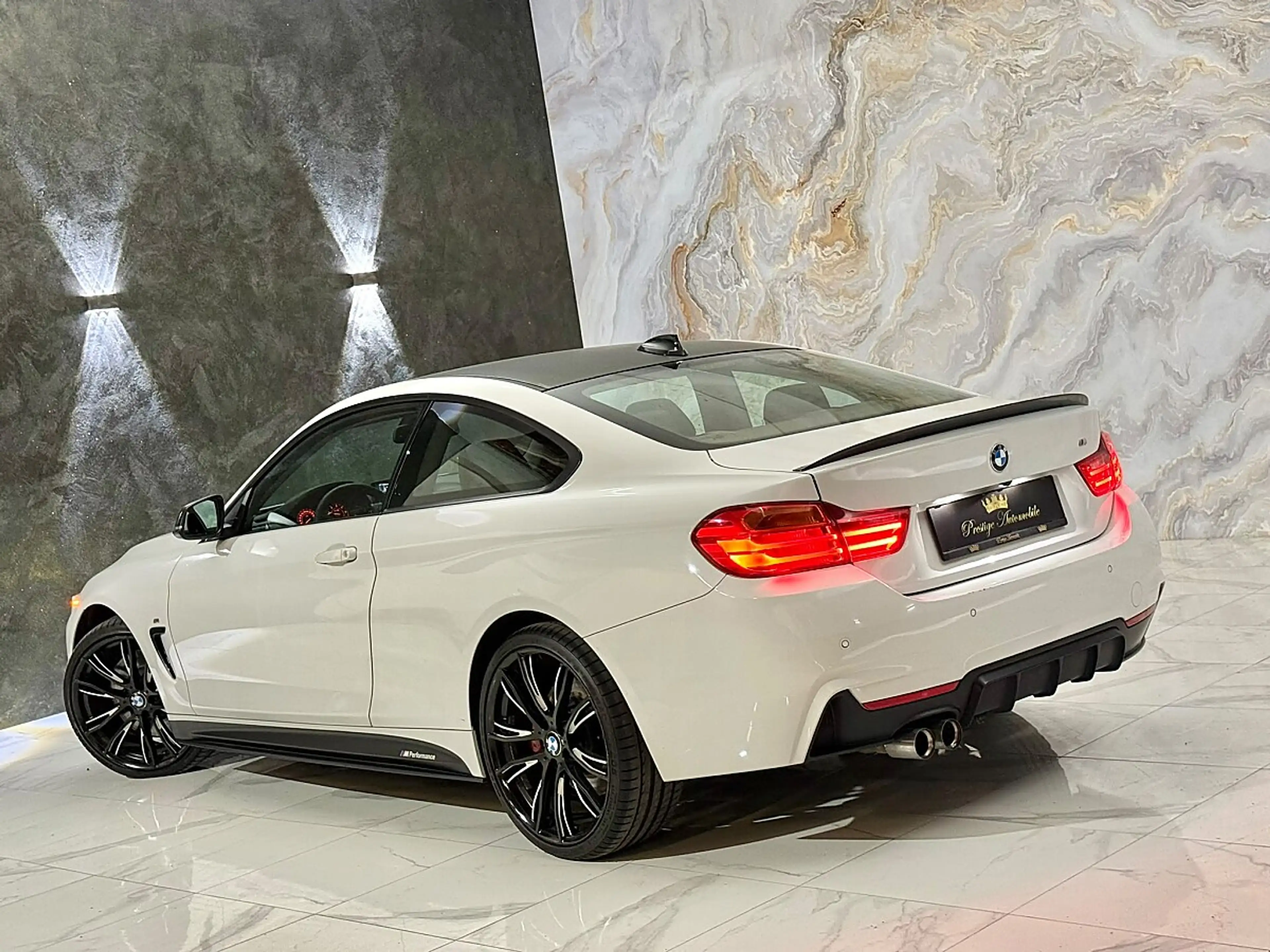 BMW 420 d Coupe * M PAKET * AMBIENTE BELEUCHTUNG * NAVI... — photo 11
