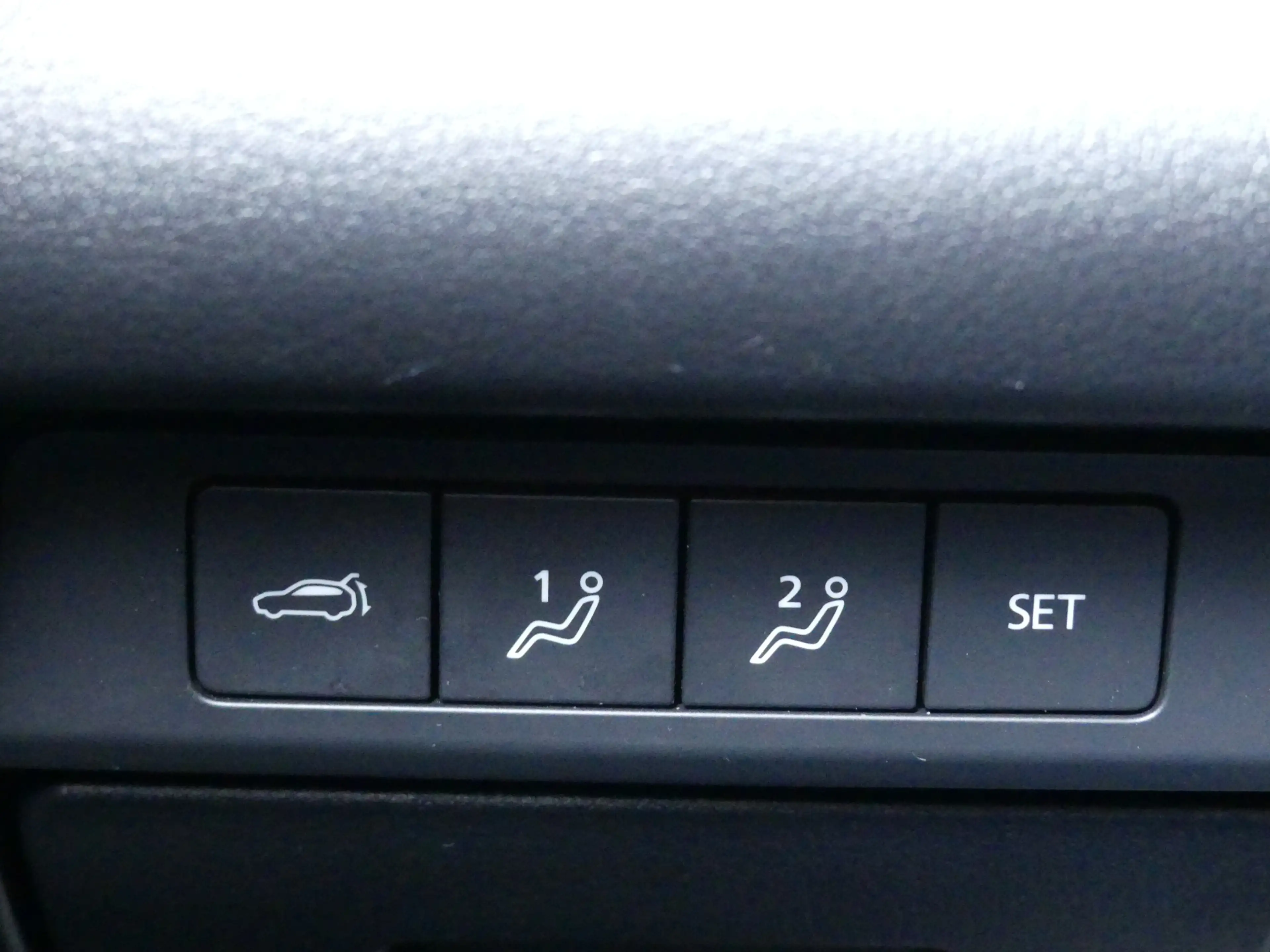 Mazda CX-30 2.0 e-SkyActiv-G M Hybrid Sportive — photo 16