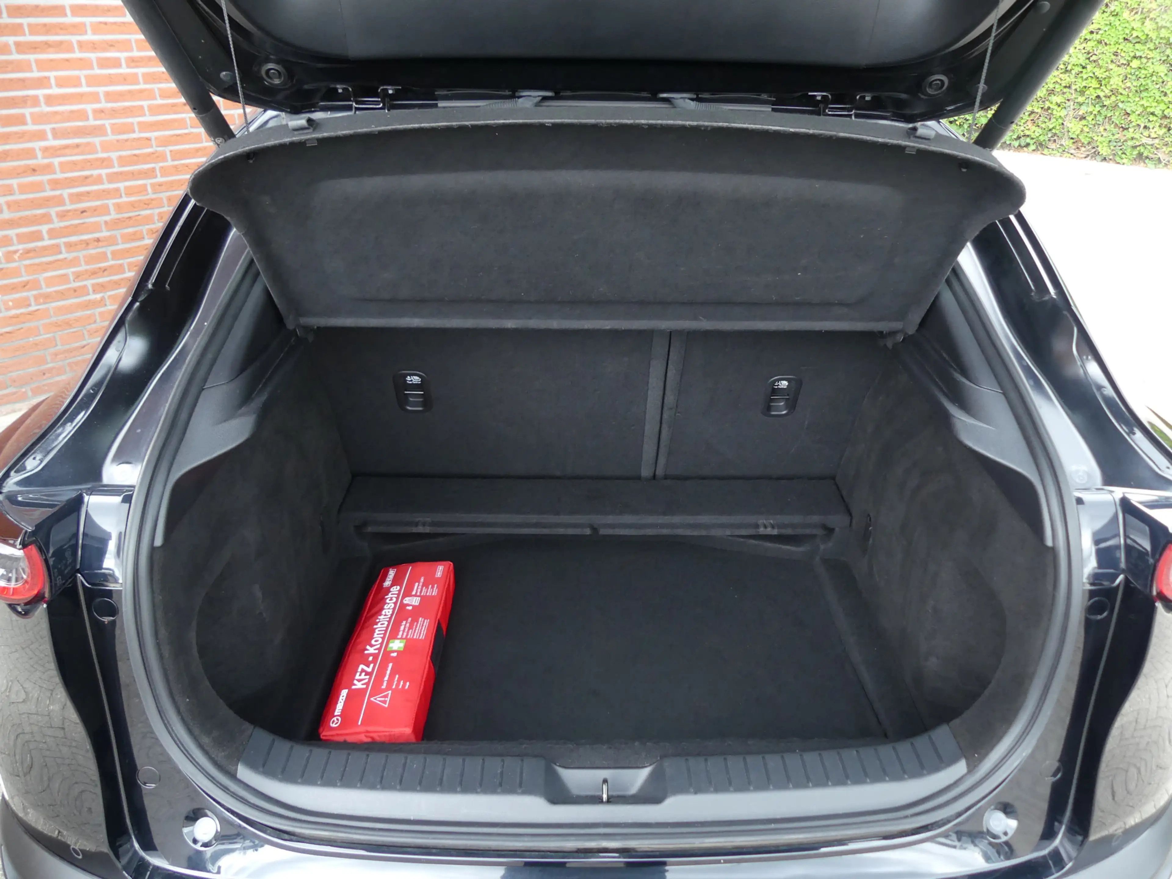 Mazda CX-30 2.0 e-SkyActiv-G M Hybrid Sportive — photo 9