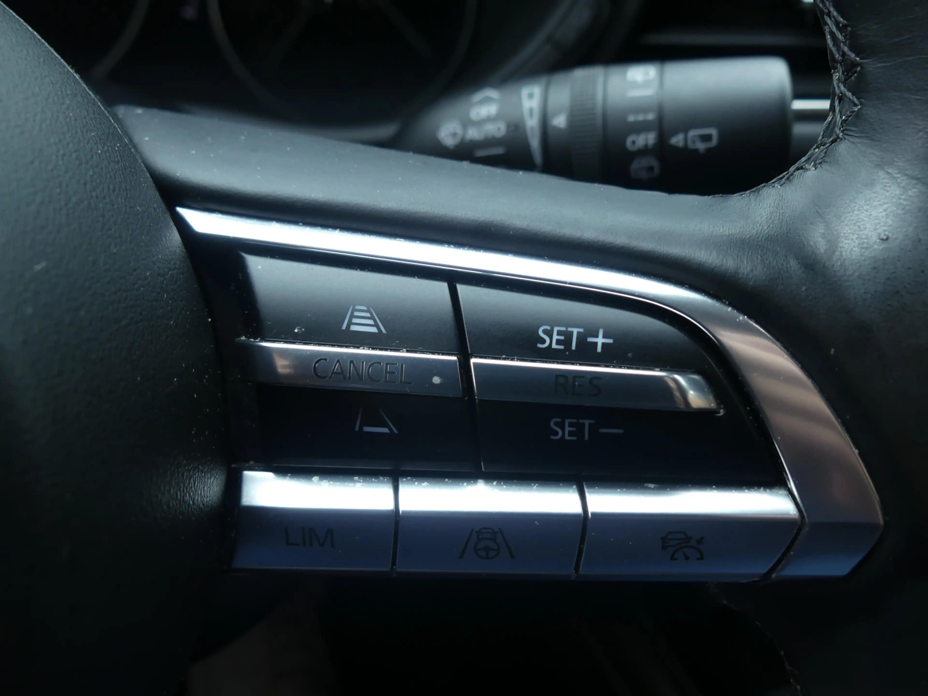 Mazda CX-30 2.0 e-SkyActiv-G M Hybrid Sportive — photo 17