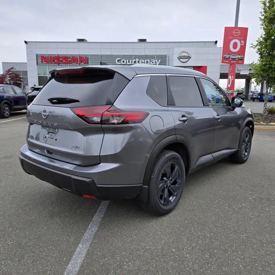 Nissan Rogue снимка Nissan Rogue