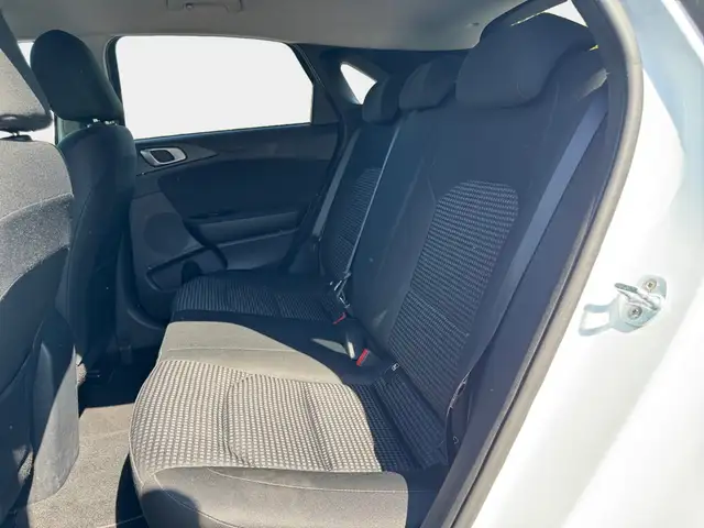 Kia Ceed view 10