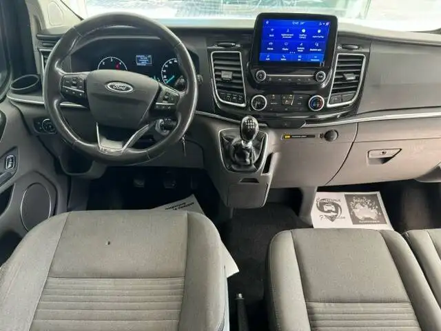 Ford Tourneo Custom view 7