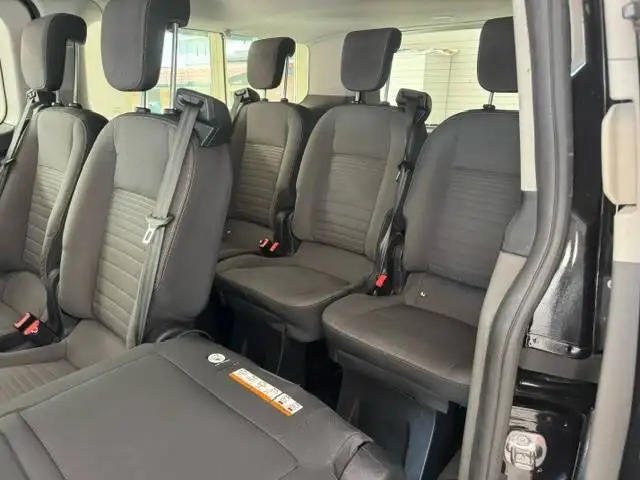 Ford Tourneo Custom view 10