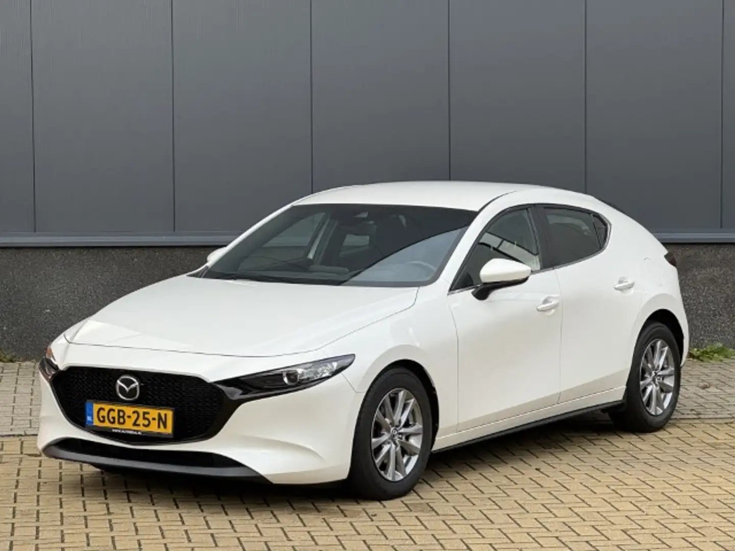 Mazda 3 2.0 e-SkyActiv-G M Hybrid 122 Blanc - 1
