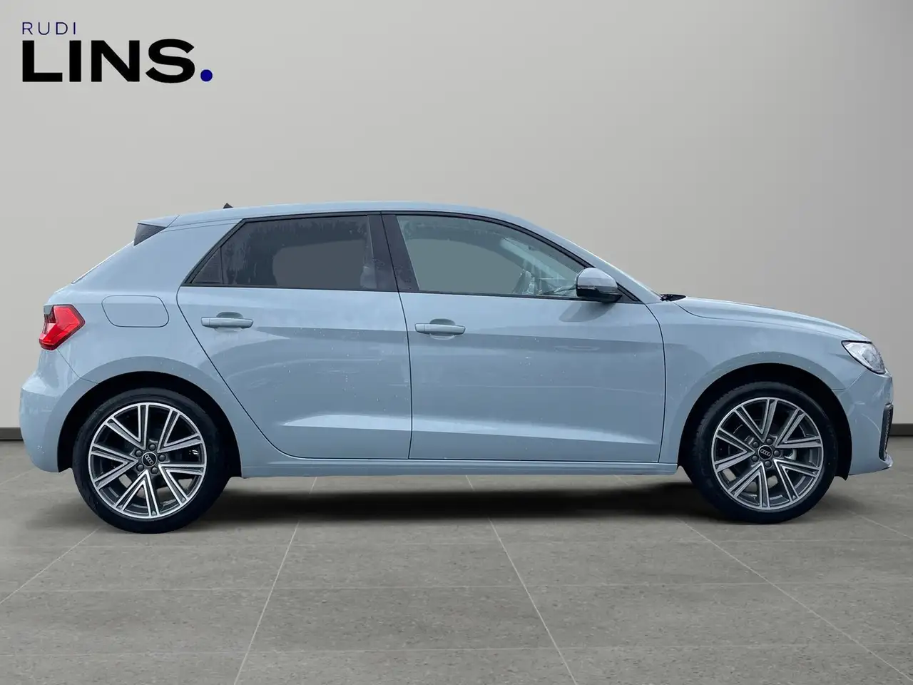 Audi A1 25 TFSI intense 6