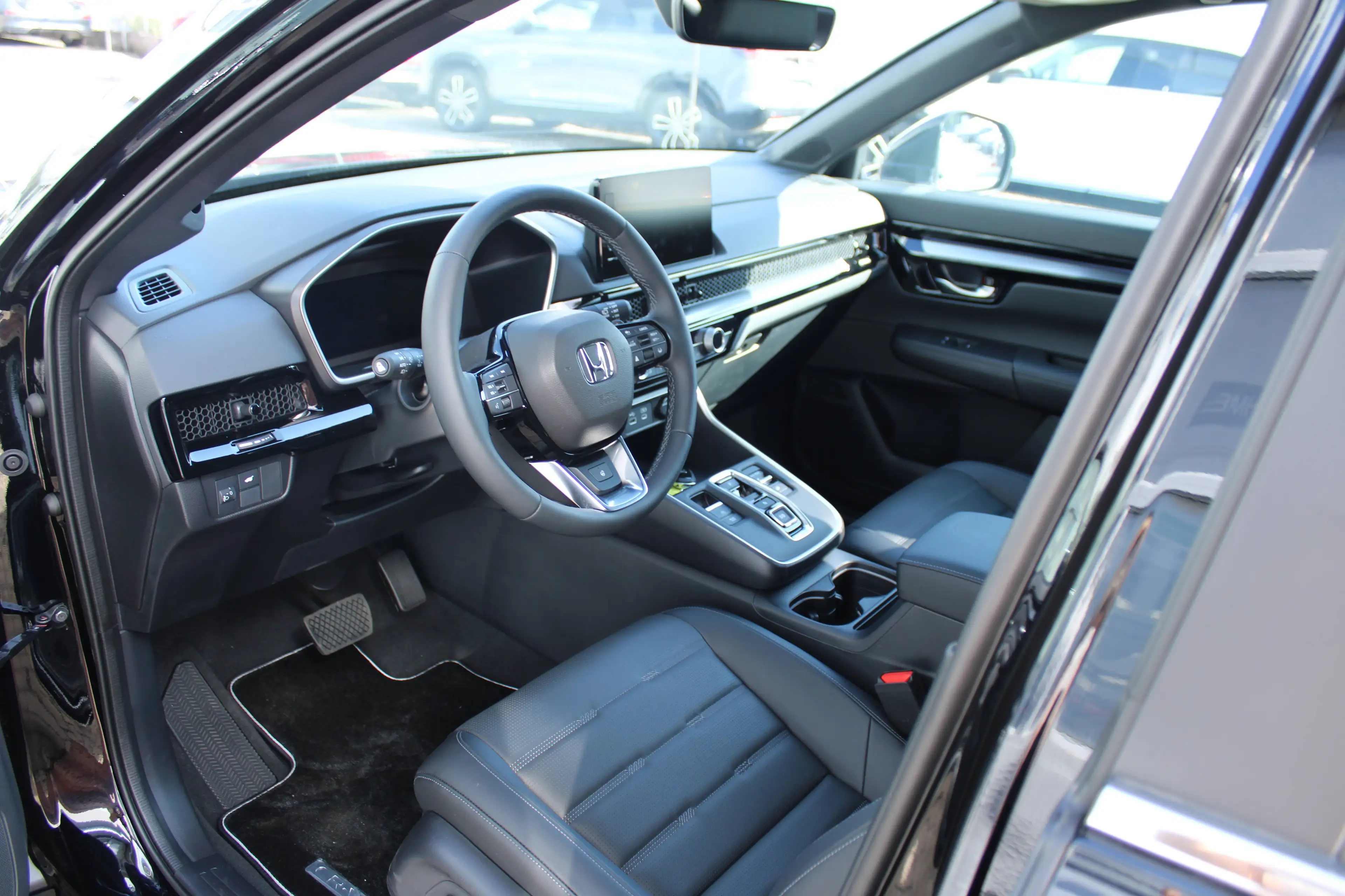 Honda CR-V 2.0 e:HEV Elegance AWD — photo 13