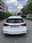 Mercedes-Benz A 200 Pack AMG Alb - thumbnail 4