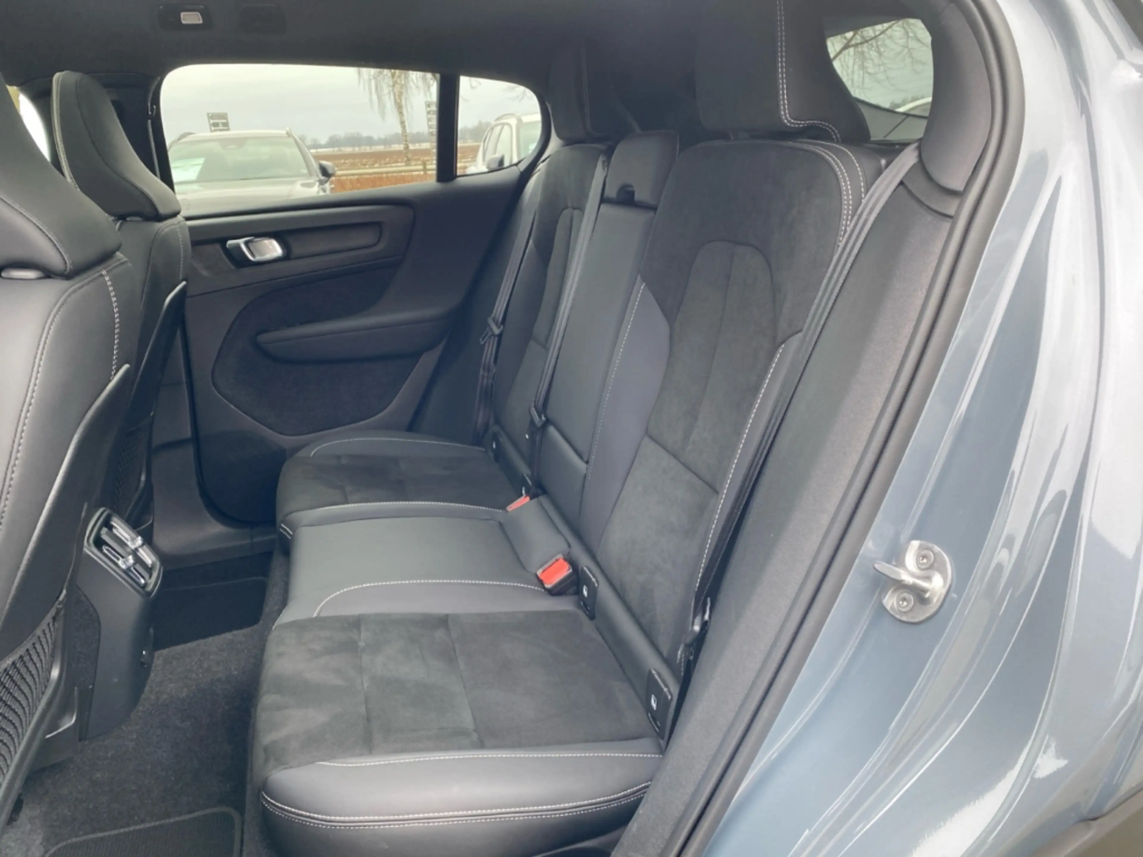Volvo C40 Plus Recharge Pure Electric StandHZG Digitales Coc — photo 12