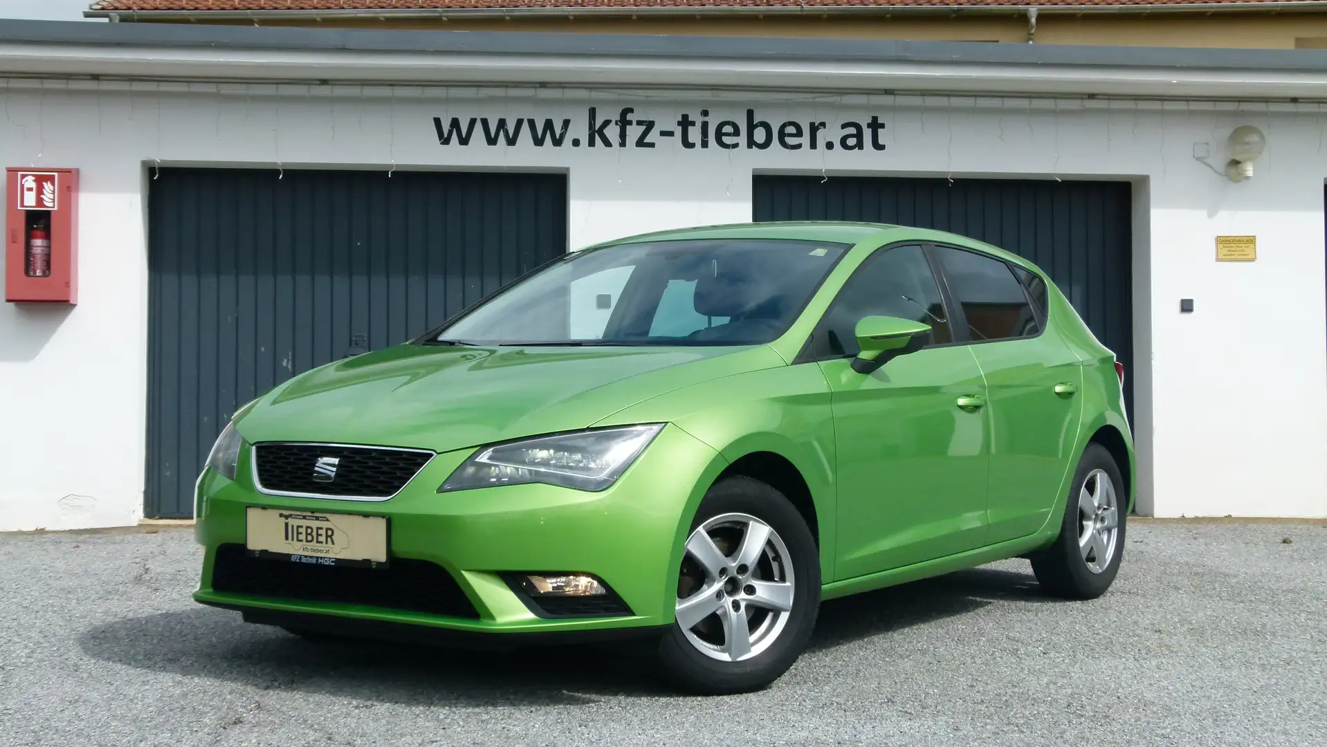 SEAT Leon 1,6 TDI *LED*TEMPOMAT*PDC*KLIMAAUTOMATIK* Vert - 1