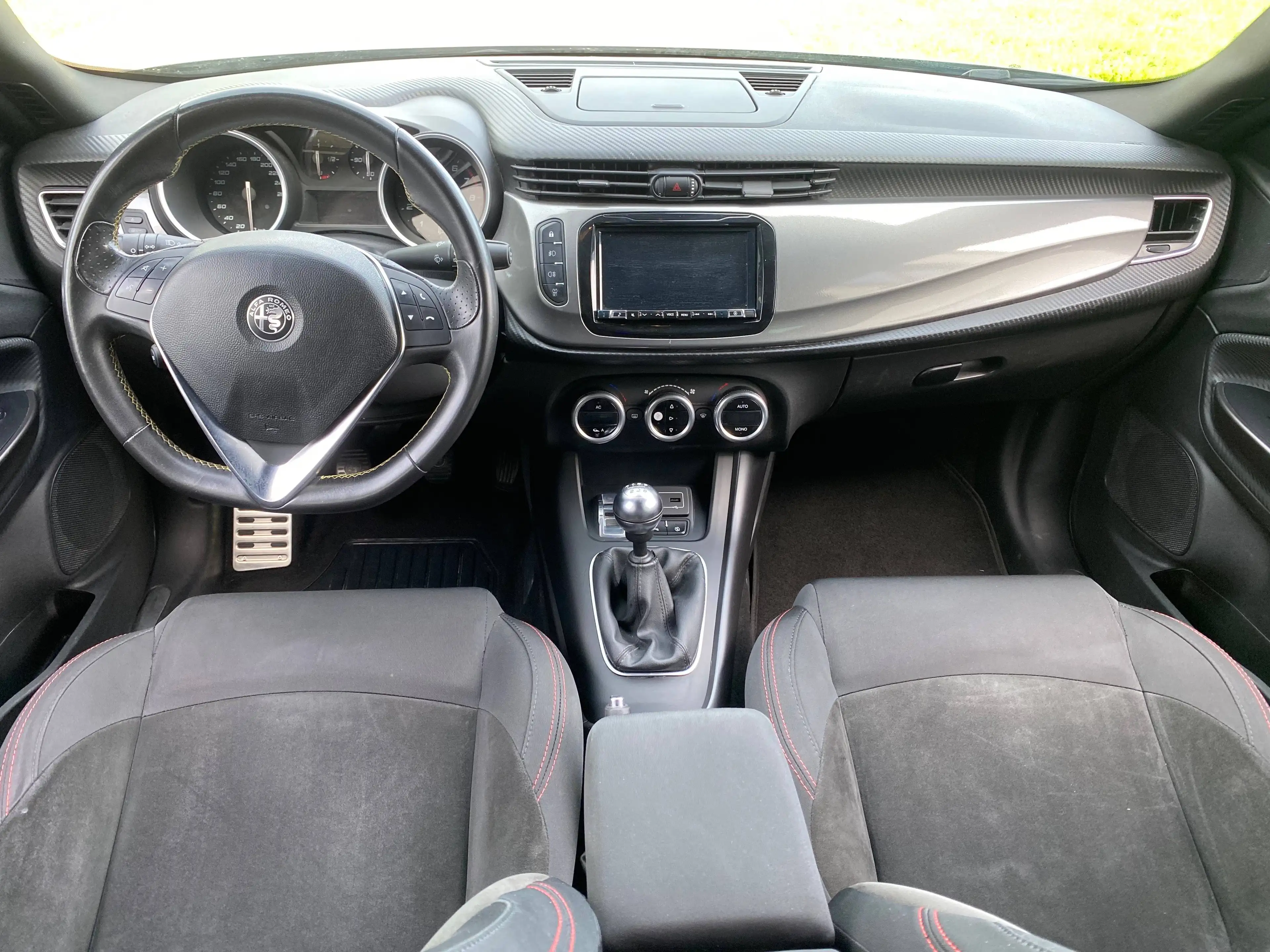 Alfa Romeo Giulietta Giulietta 1.4 TB SPRINT - CARPLAY - CAPT. AV. AR. — photo 7