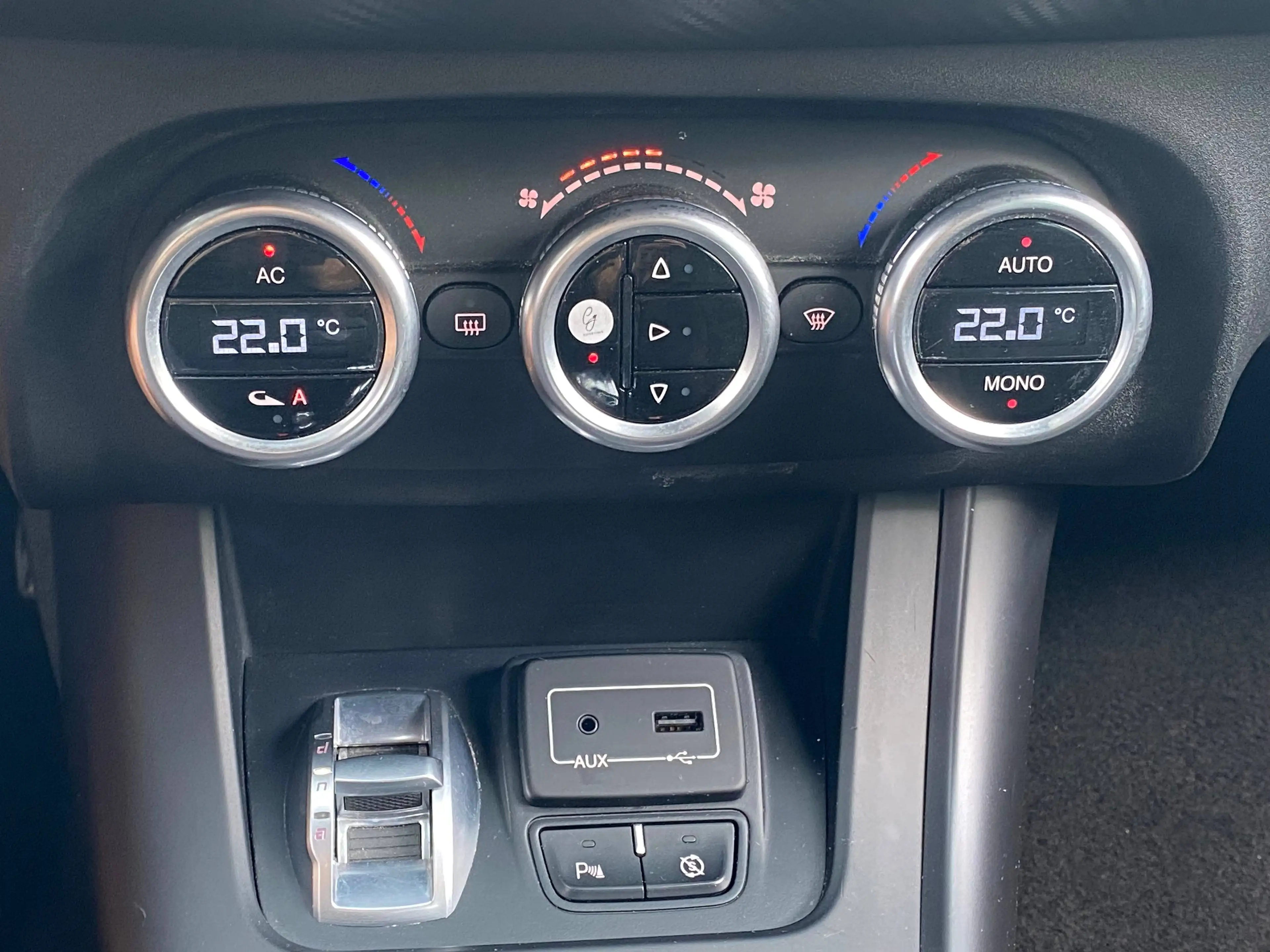 Alfa Romeo Giulietta Giulietta 1.4 TB SPRINT - CARPLAY - CAPT. AV. AR. — photo 15