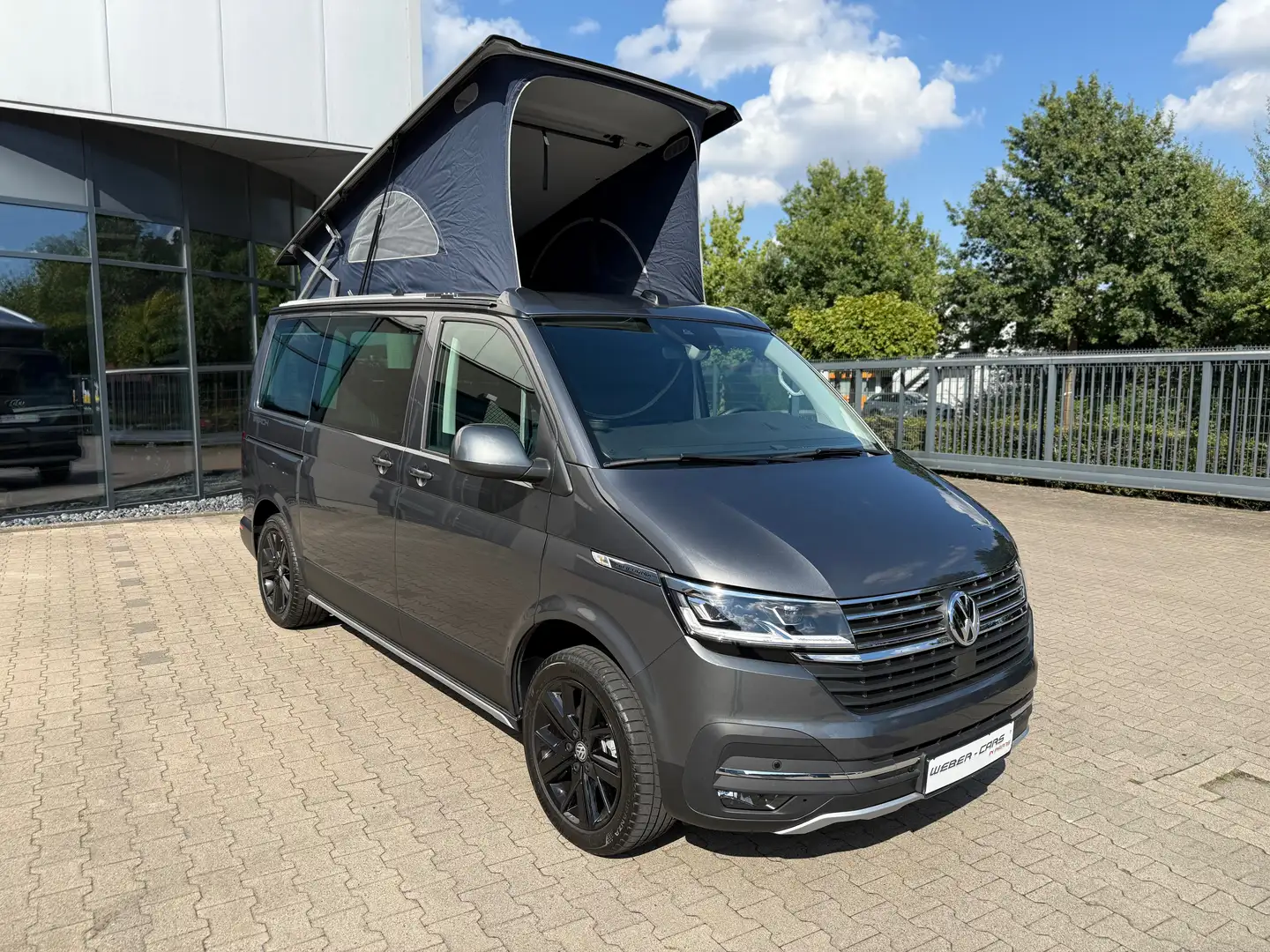Volkswagen T6.1 California California Beach Tour 2x Schiebetür LED ACC RFK Grijs - 1
