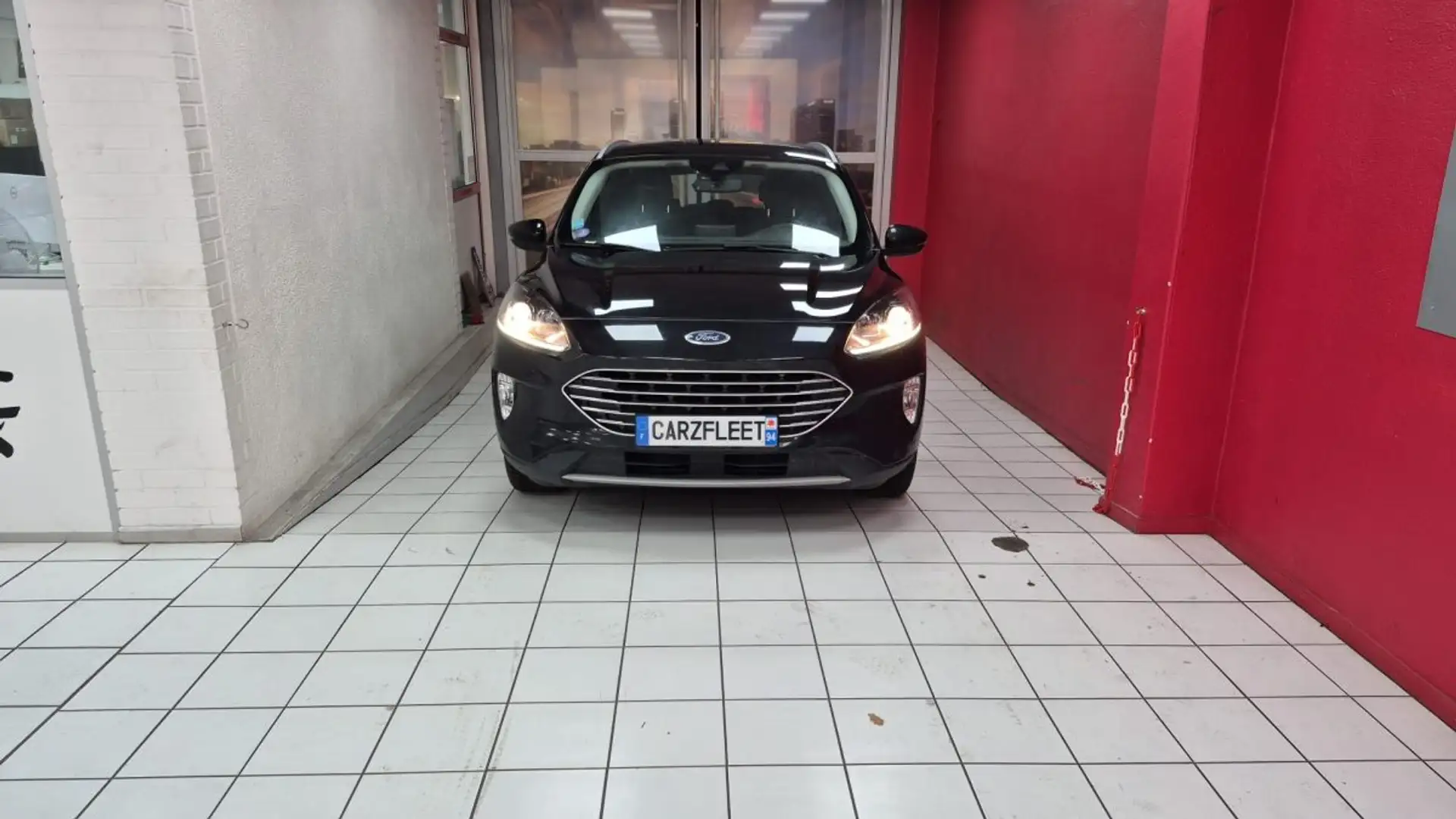 Ford Kuga SUV 2.5 HYBRIDE Flexi fuel FHEV E85 TITANIUM 190cv/1 ERE MAIN Noir - 2