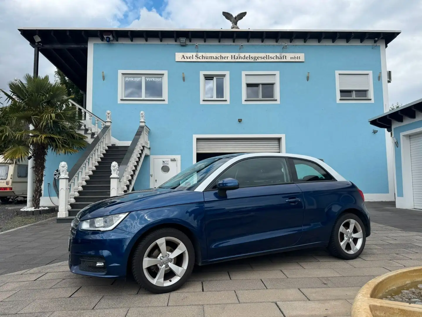 Audi A1 sport 1.0 TFSI aus 2.Hand TÜV neu! Blauw - 1