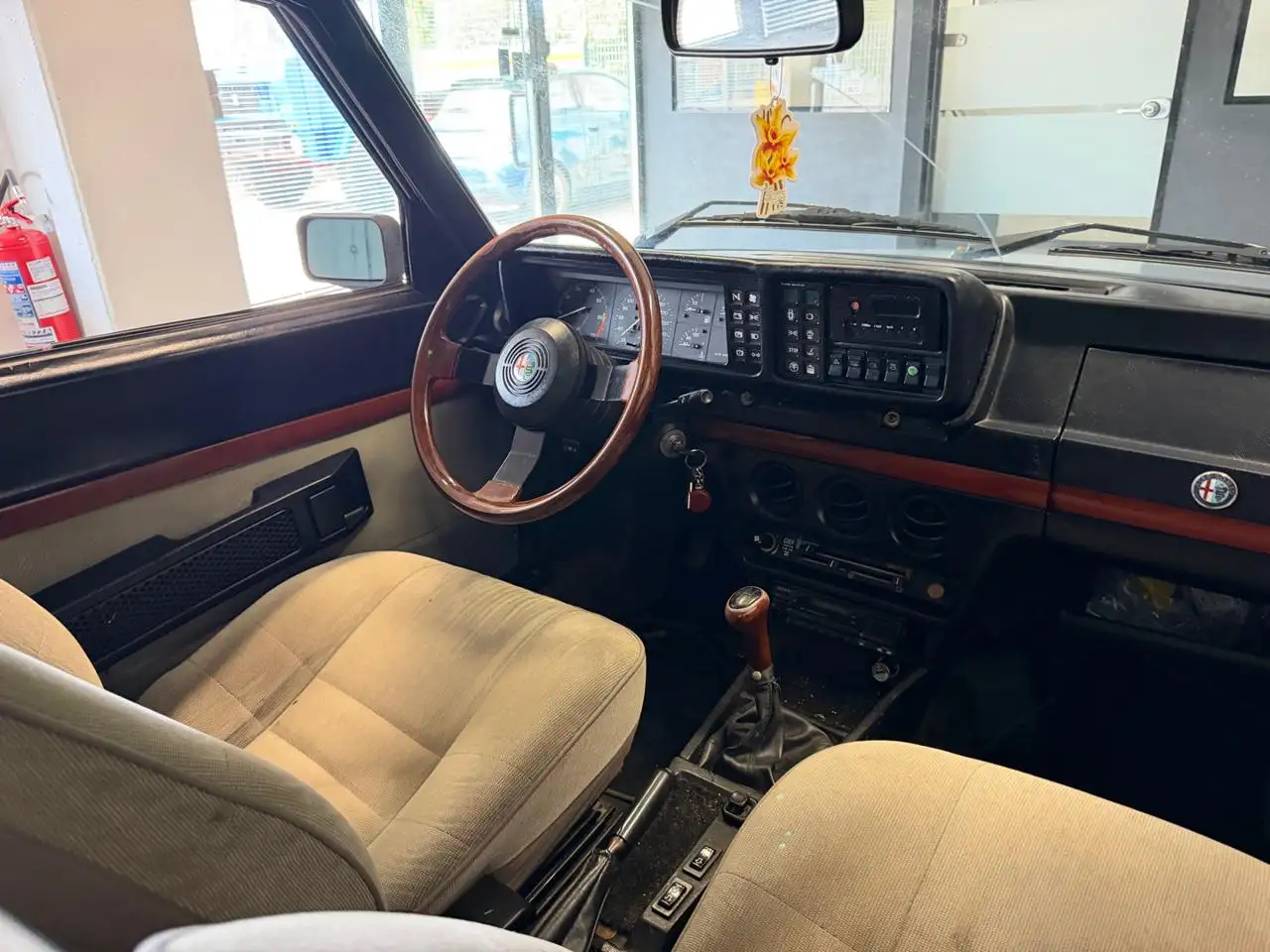 Alfa Romeo Alfetta 2.0i Quadrifoglio Oro ASI, foto 9