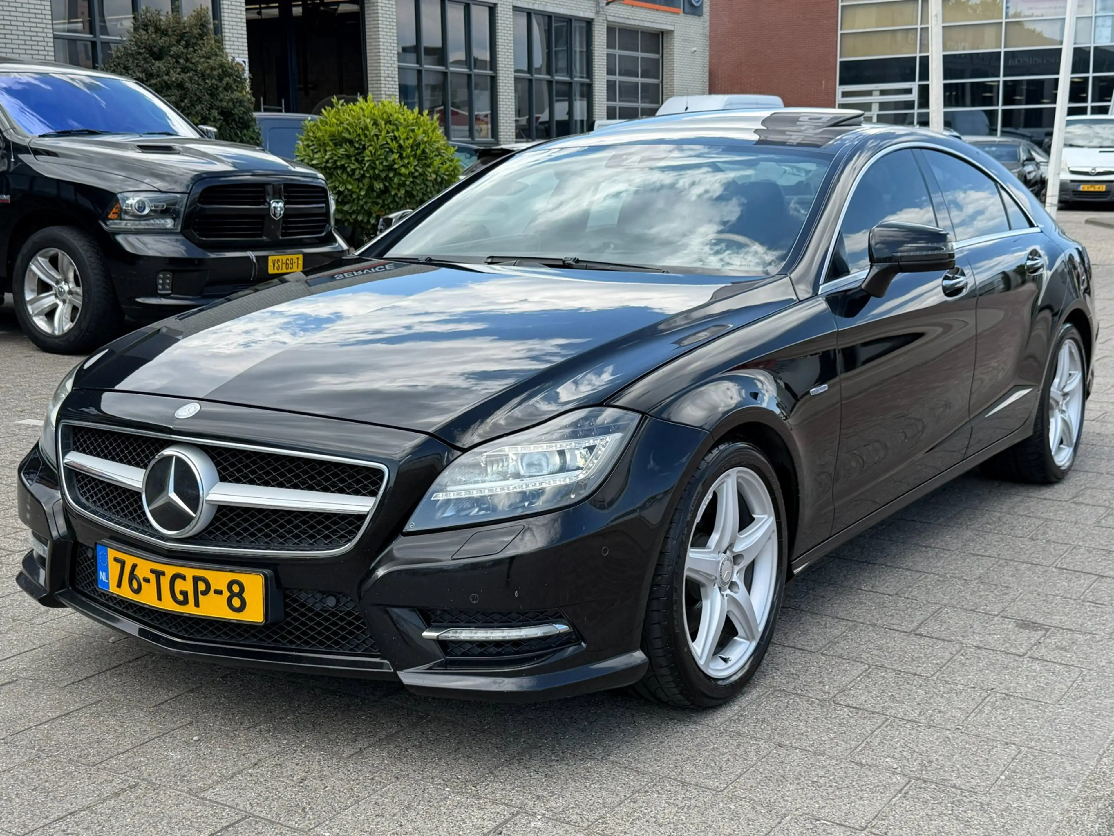 Mercedes-Benz CLS 350 CDI — photo 10