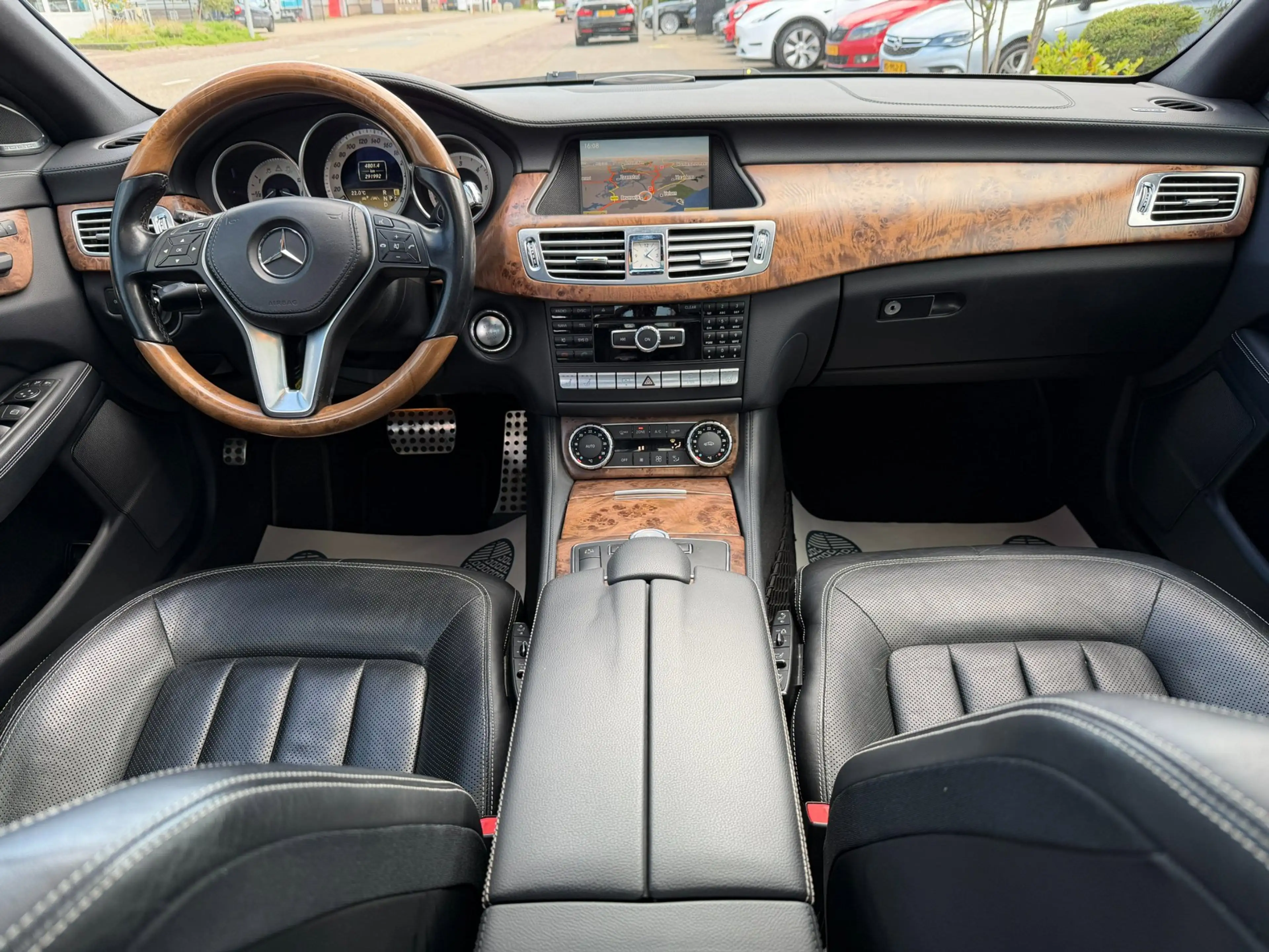 Mercedes-Benz CLS 350 CDI — photo 4